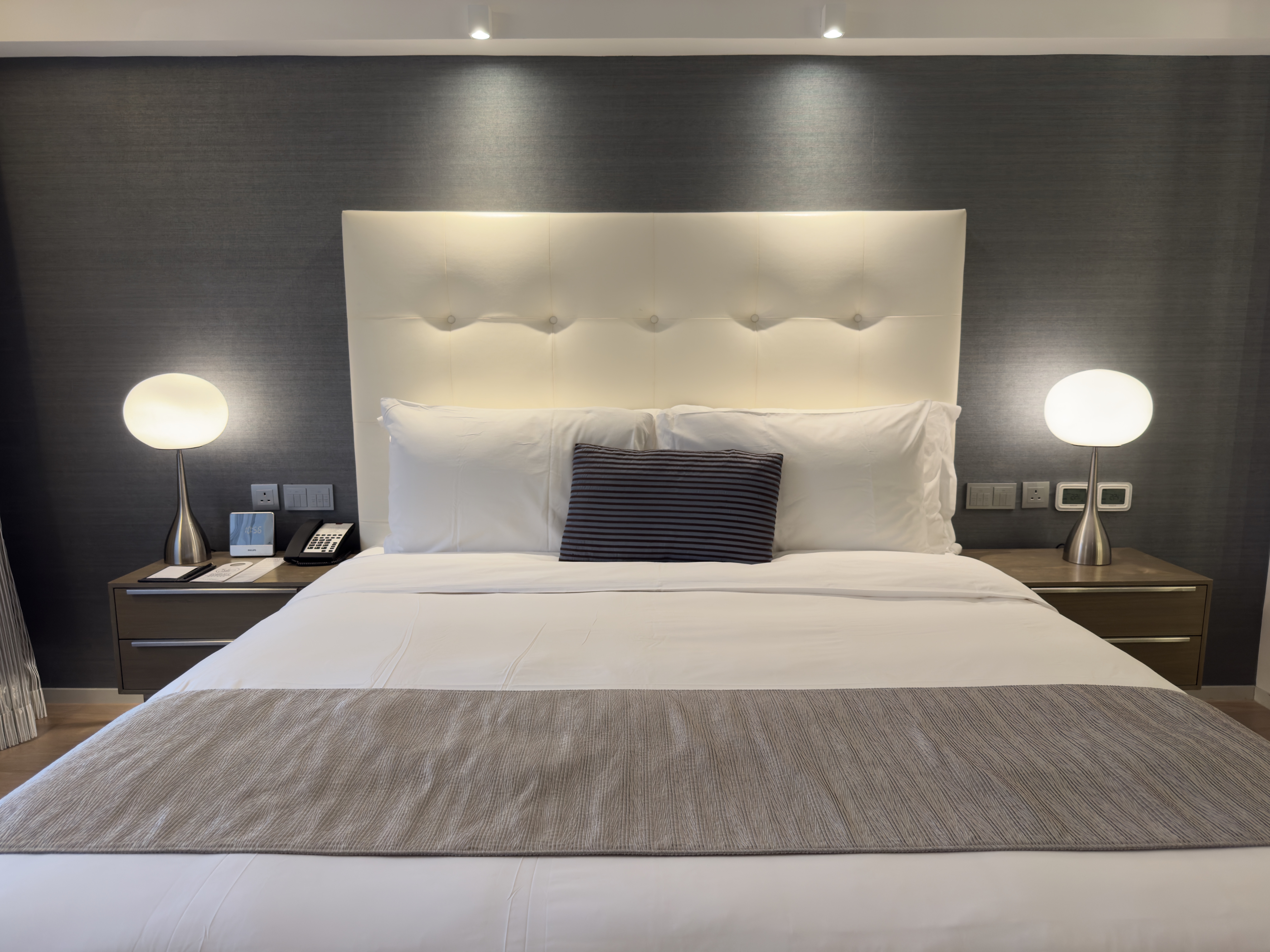 The Mira Hong Kong suite bed top
