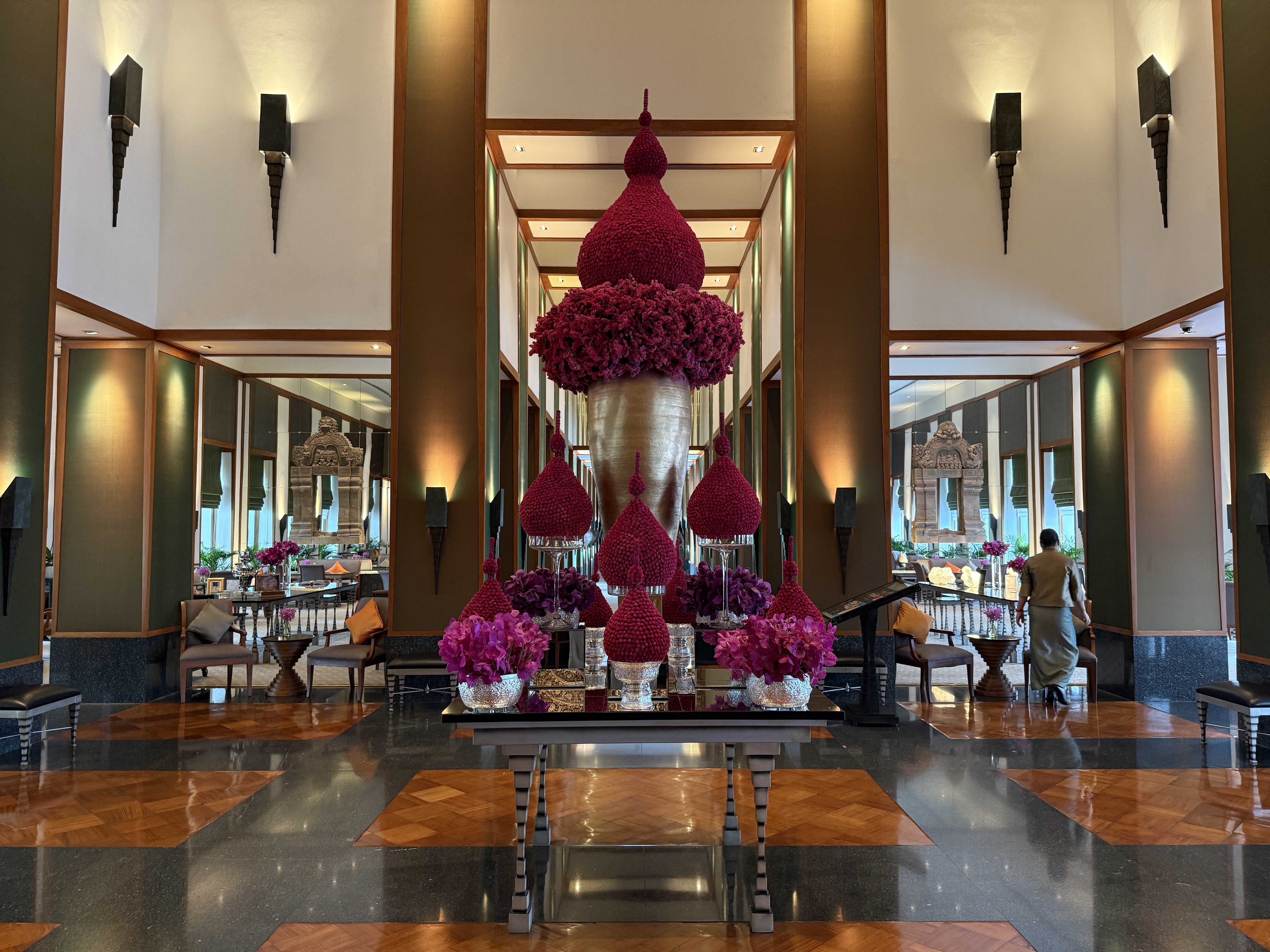 The Sukhothai Bangkok flower lobby