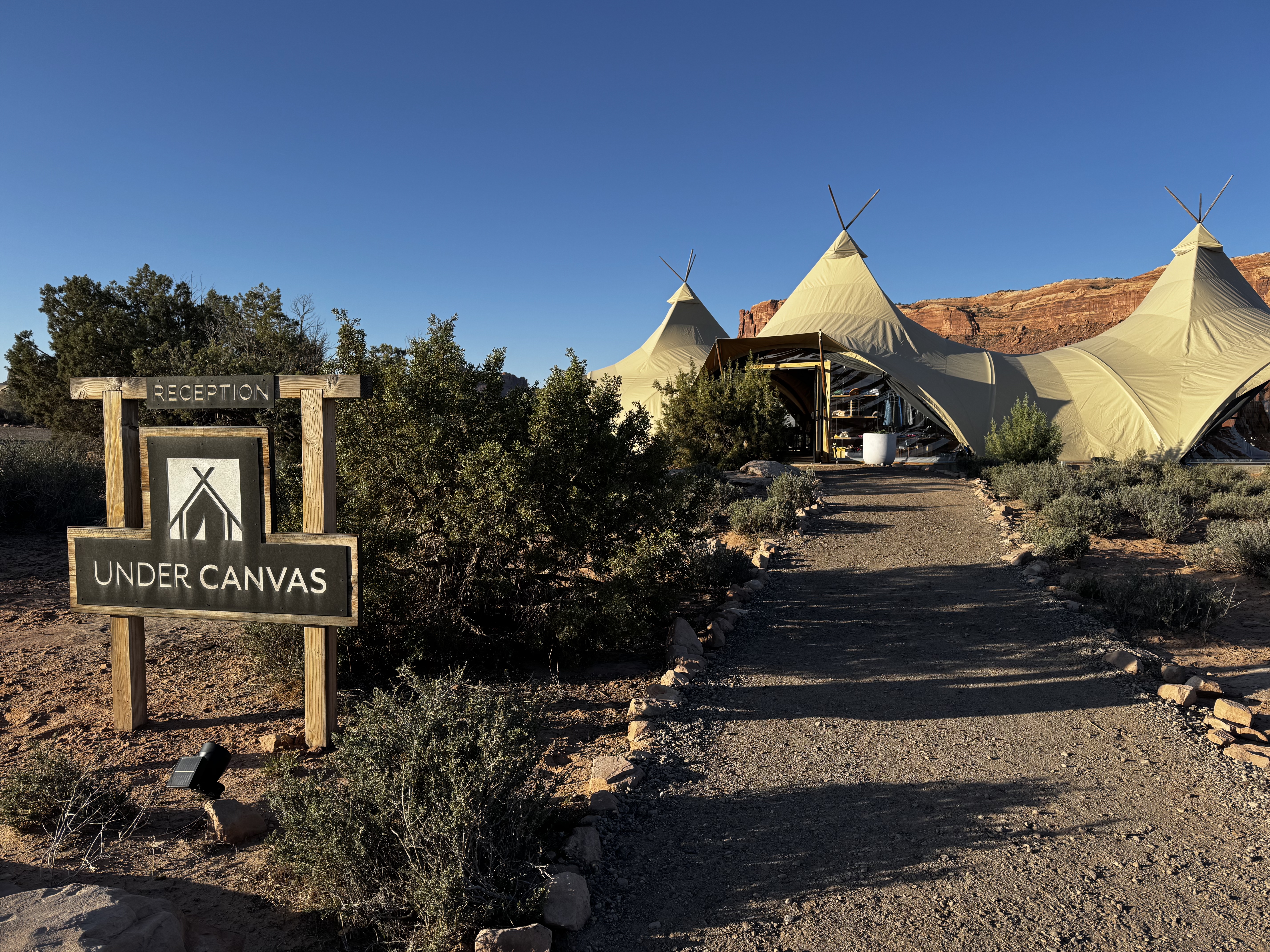 Under Canvas Moab reception sign