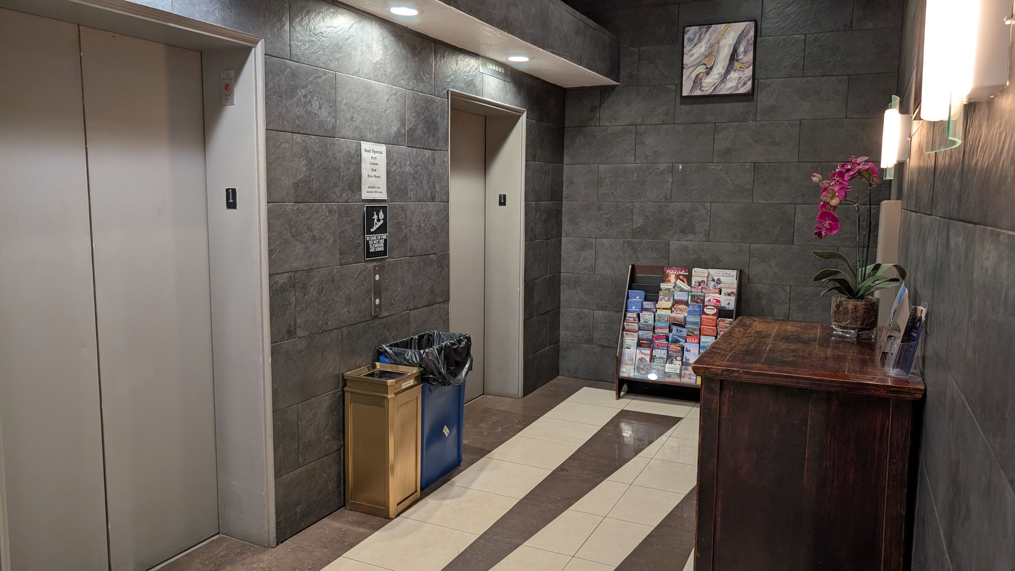Wyndham Southbury elevators