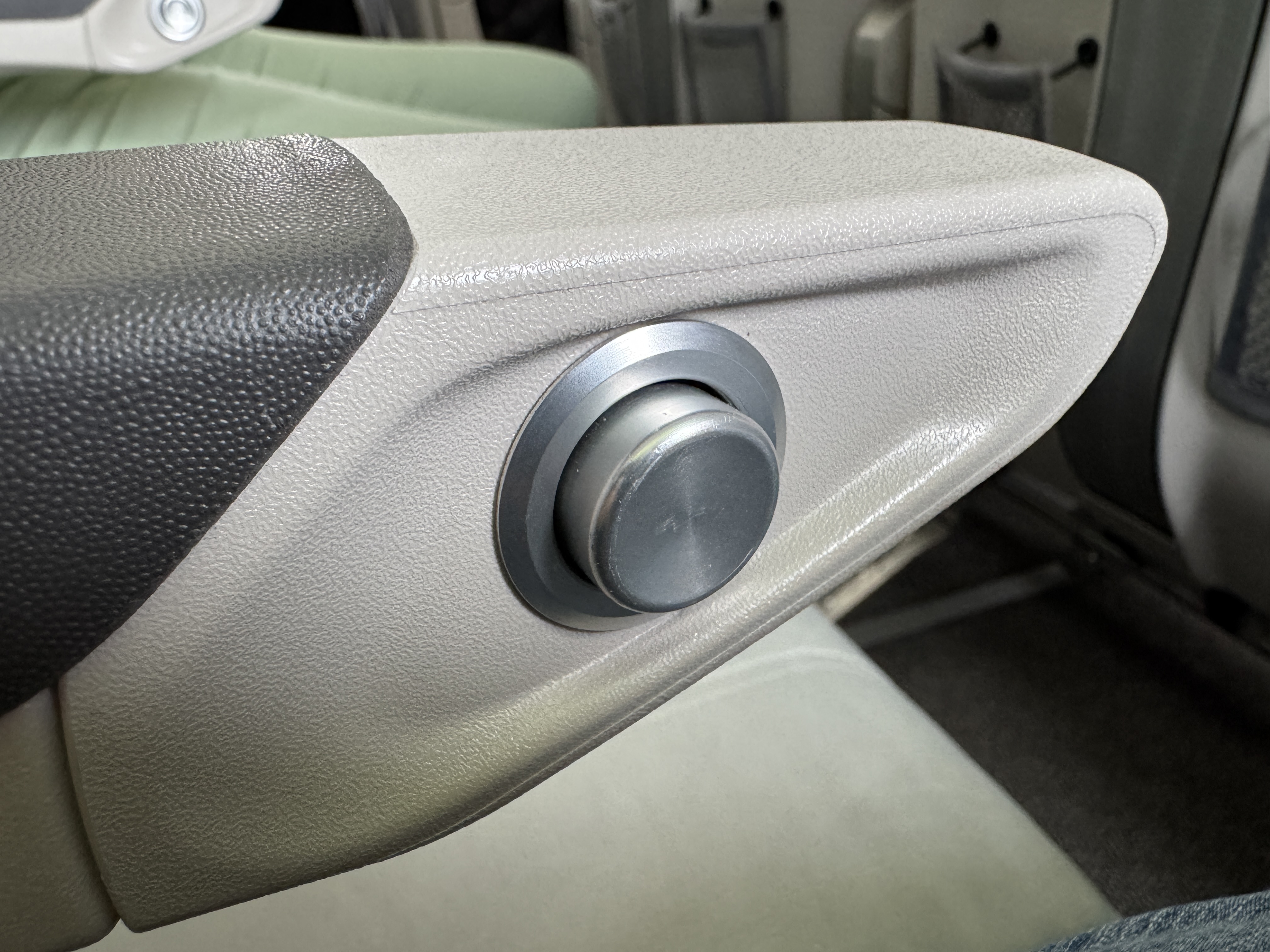 airBaltic A220 300 TLL OSL recline airBaltic A220 300 TLL OSL recline