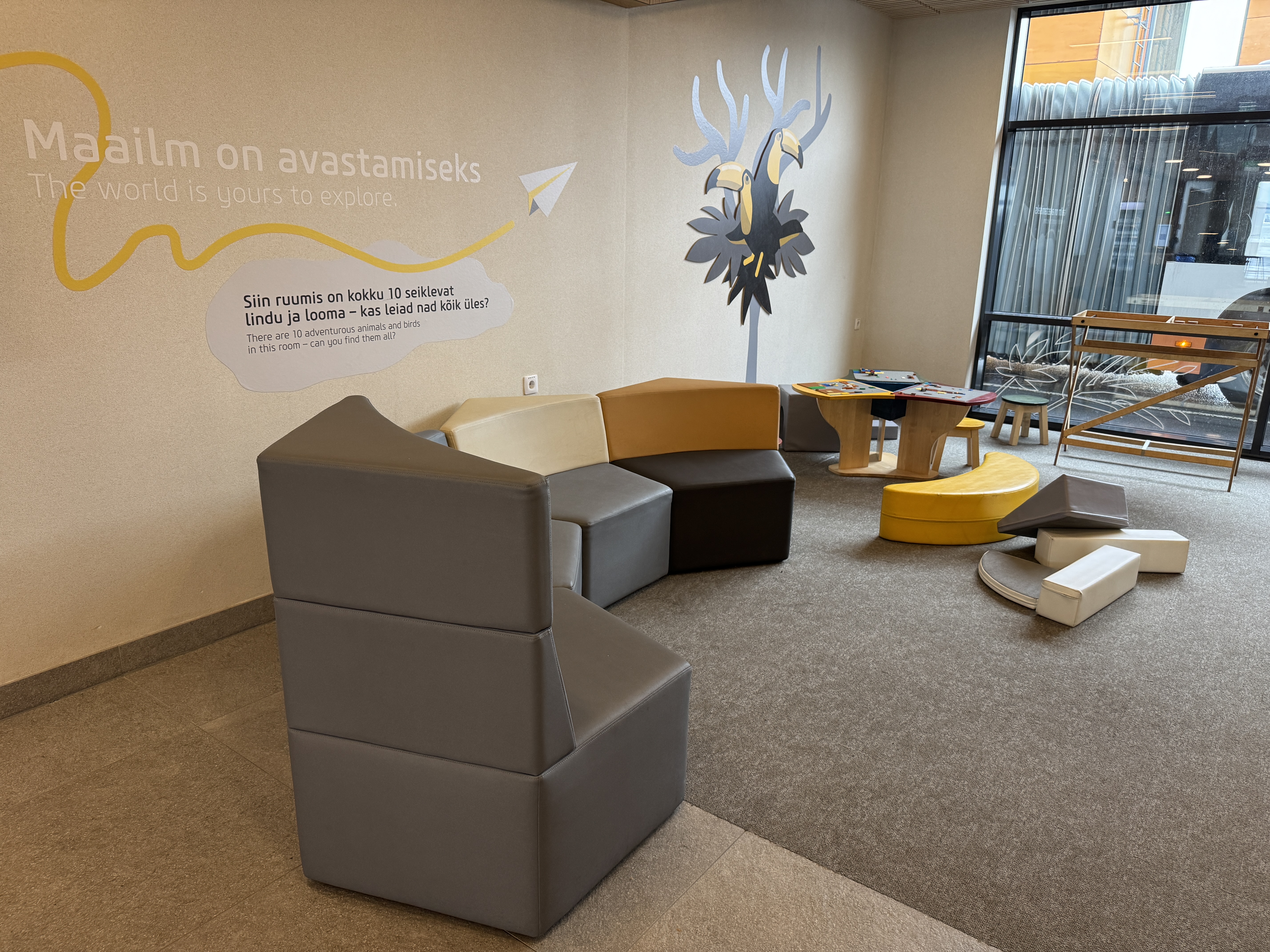 airBaltic TLL kids area near gate airBaltic TLL kids area near gate