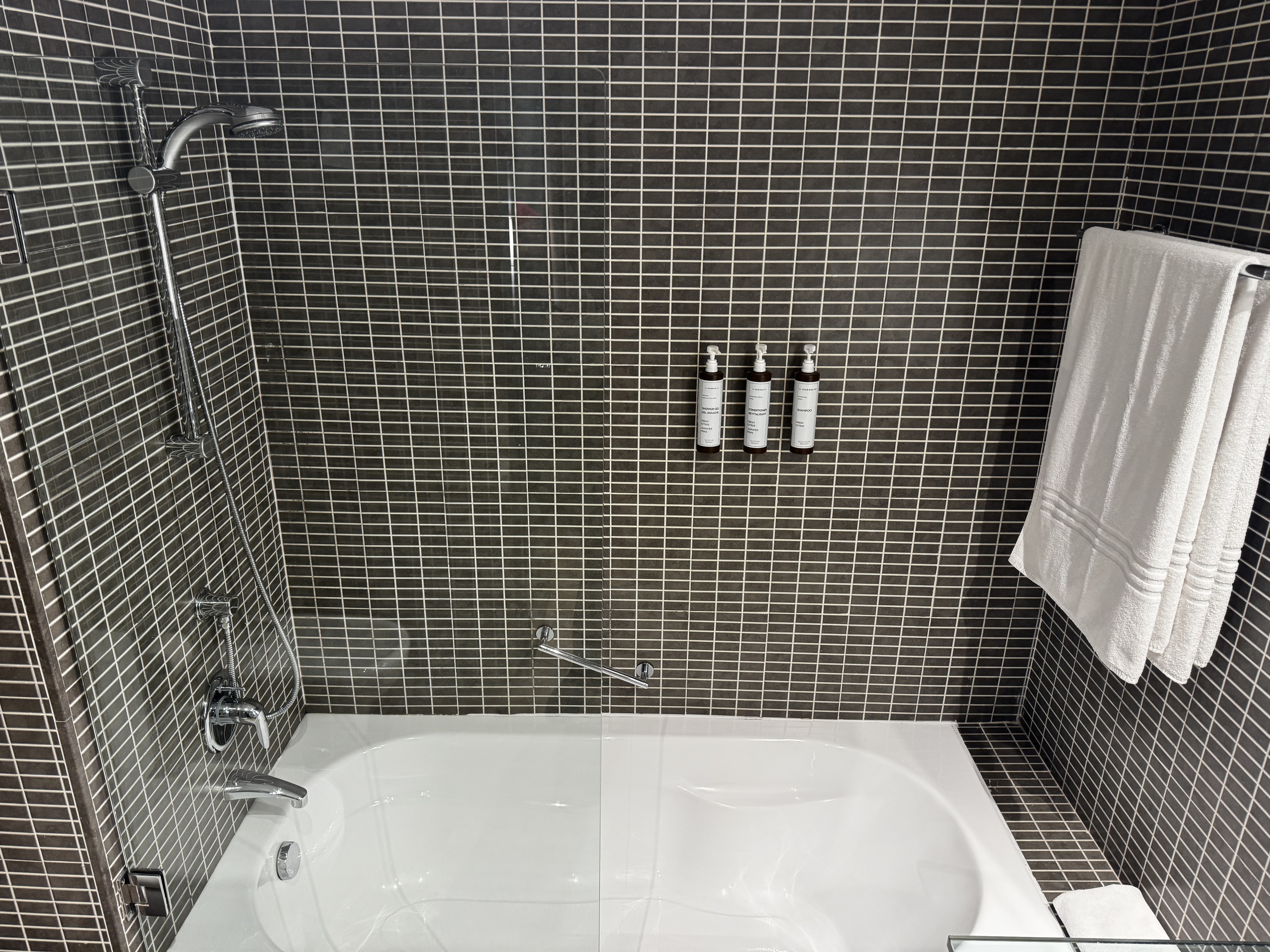 AC Hotel La Finca shower AC Hotel La Finca shower
