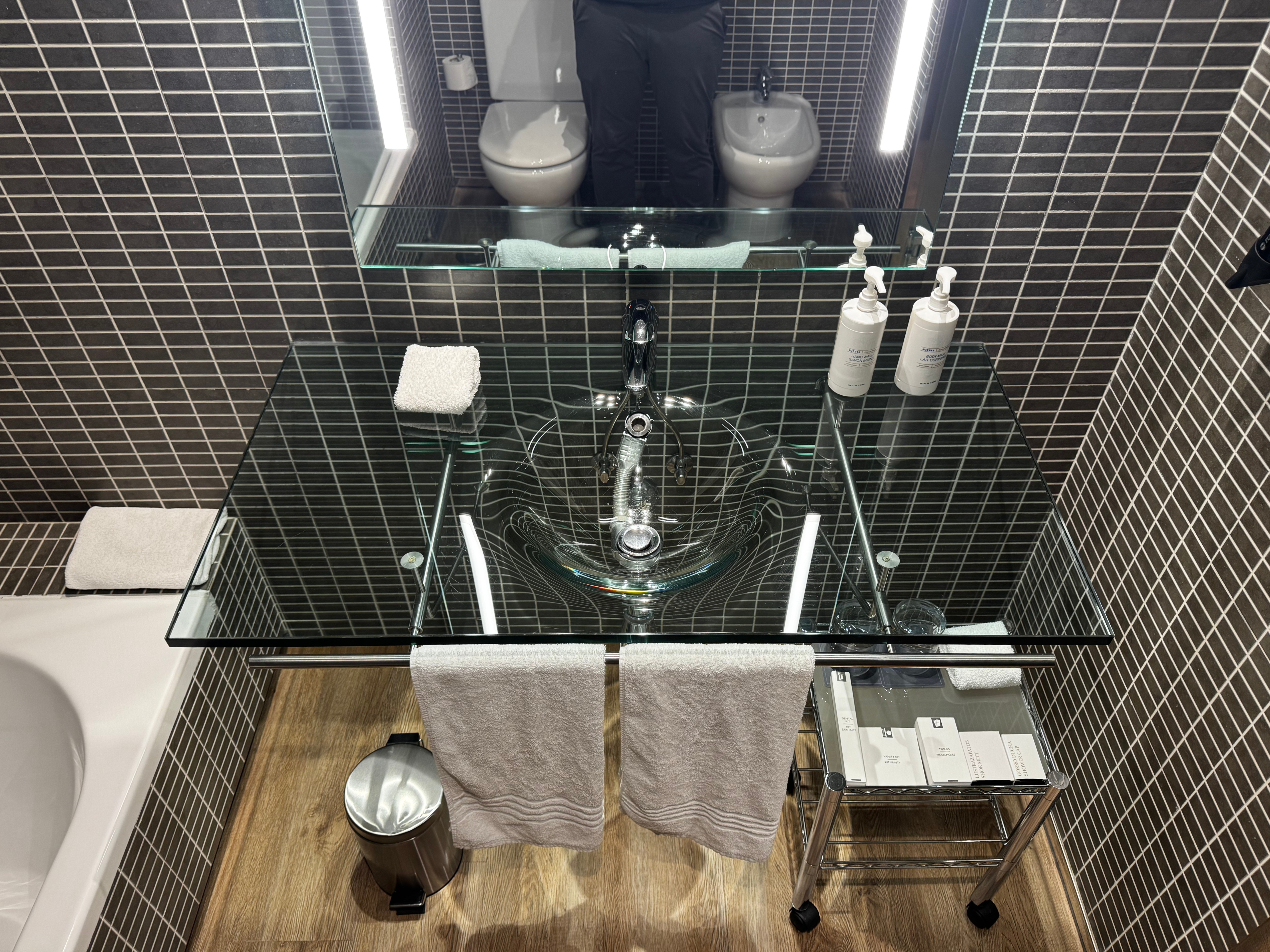 AC Hotel La Finca sink mirror AC Hotel La Finca sink mirror