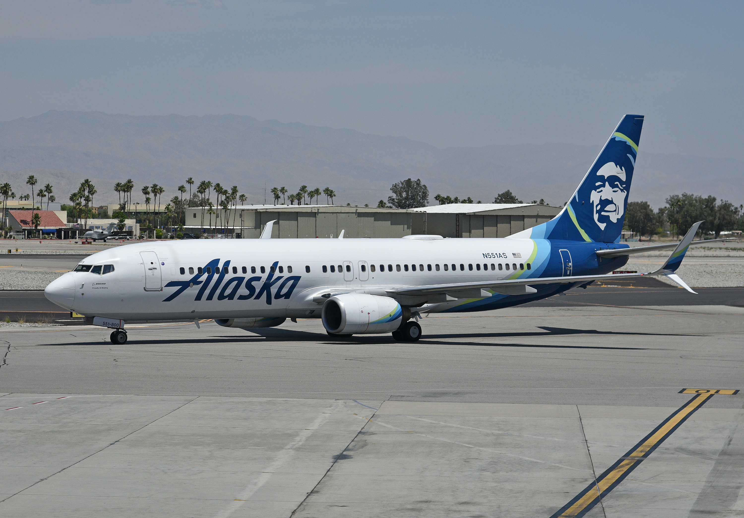 Alaska Airlines Plane Flying Overhead Alaska Airlines B737 800 PSP Palm Springs