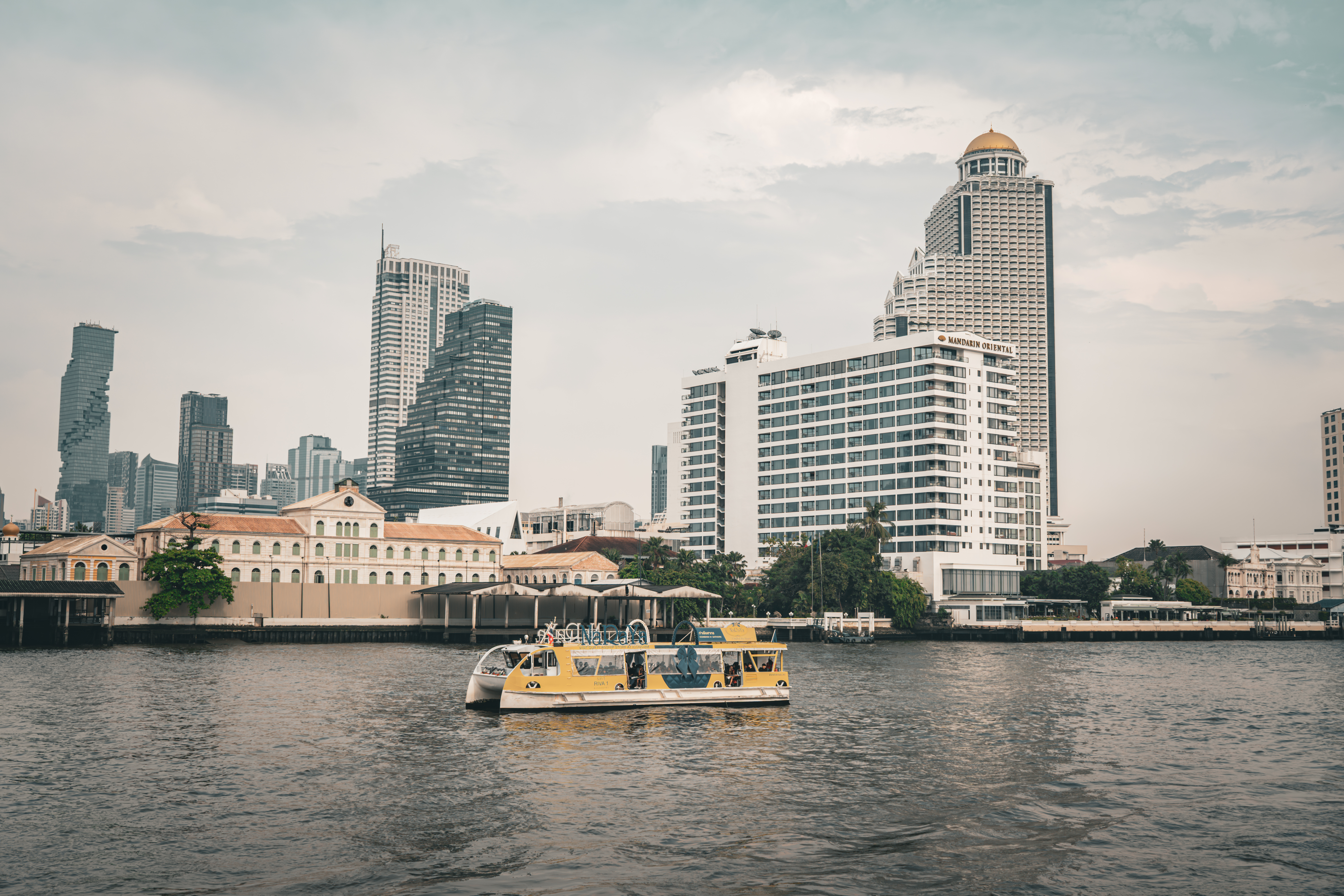 Chao Phraya River cruise Bangkok boat Chao Phraya River cruise Bangkok boat