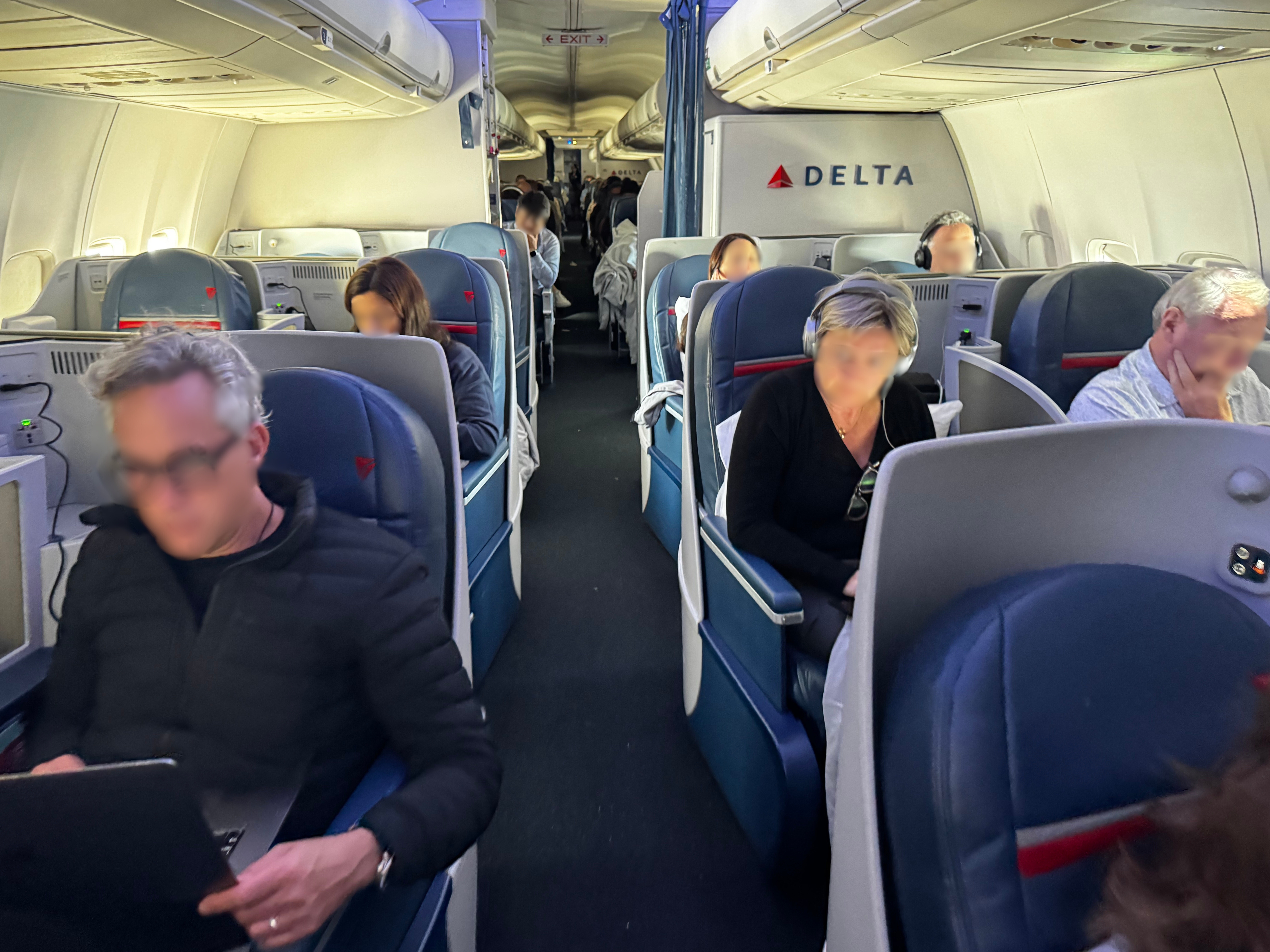Delta One B757 200 LAX BOS front aisle view