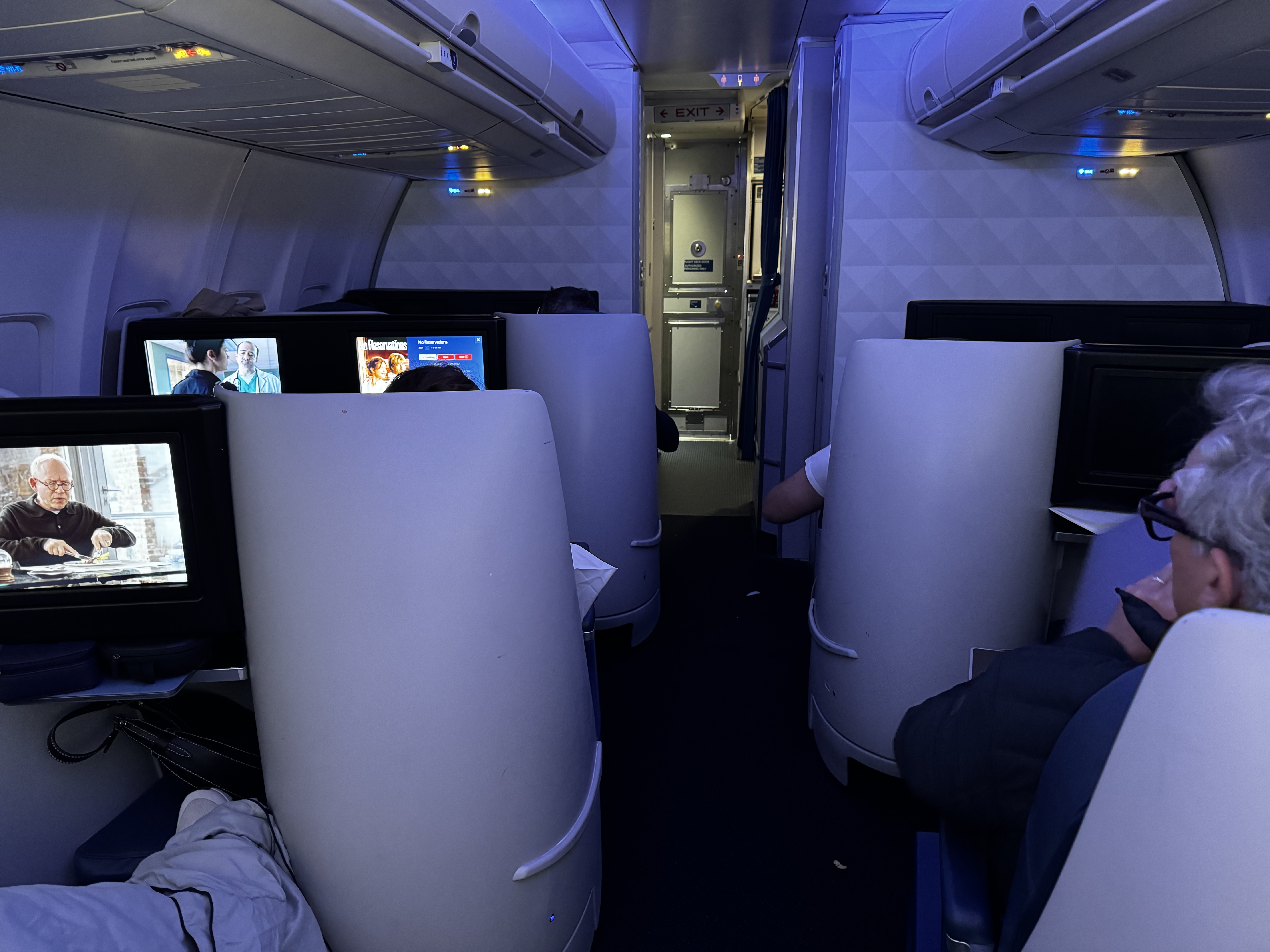 Delta One B757 200 LAX BOS view up aisle