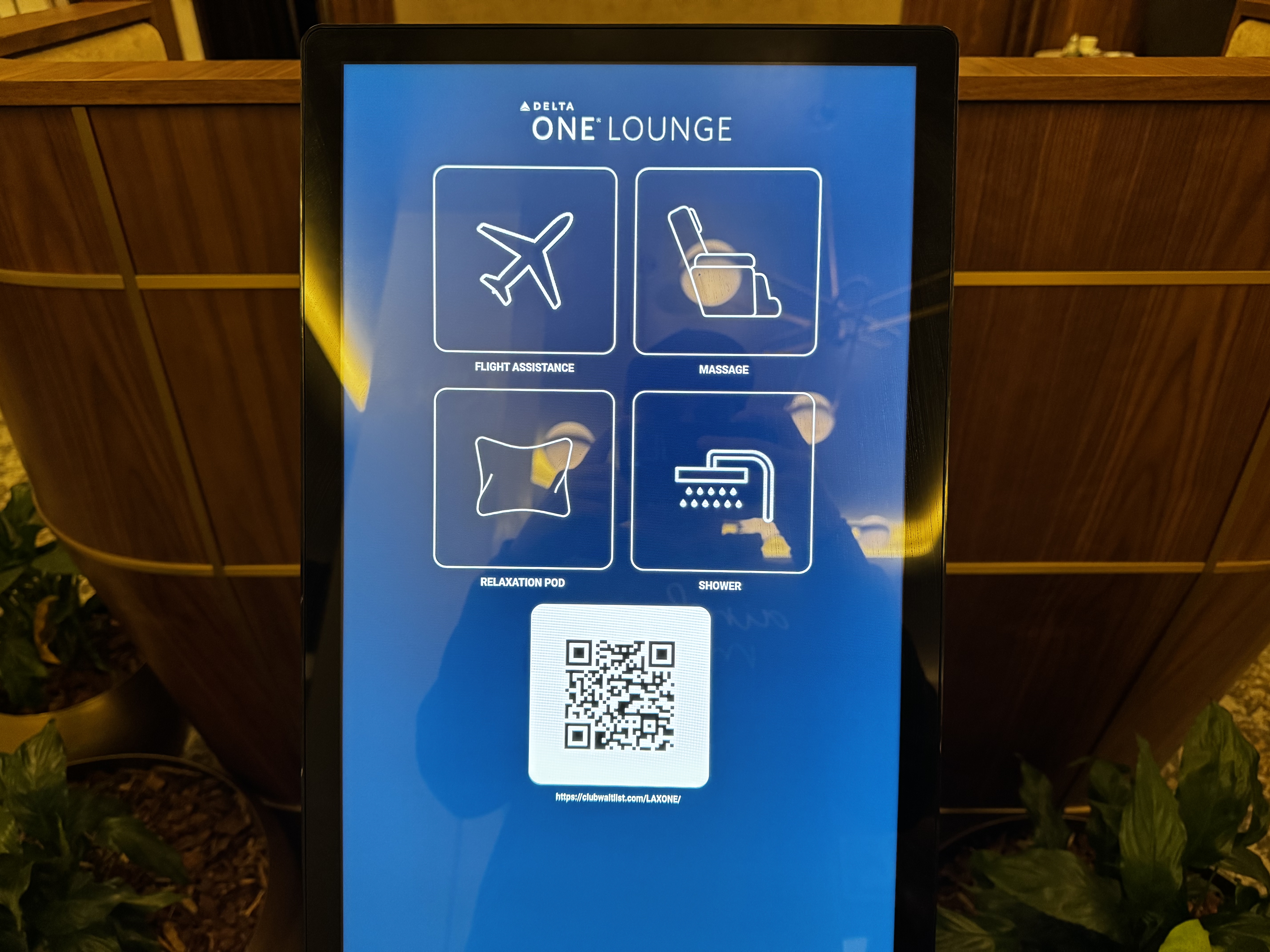 Delta One Lounge LAX amenity kiosk