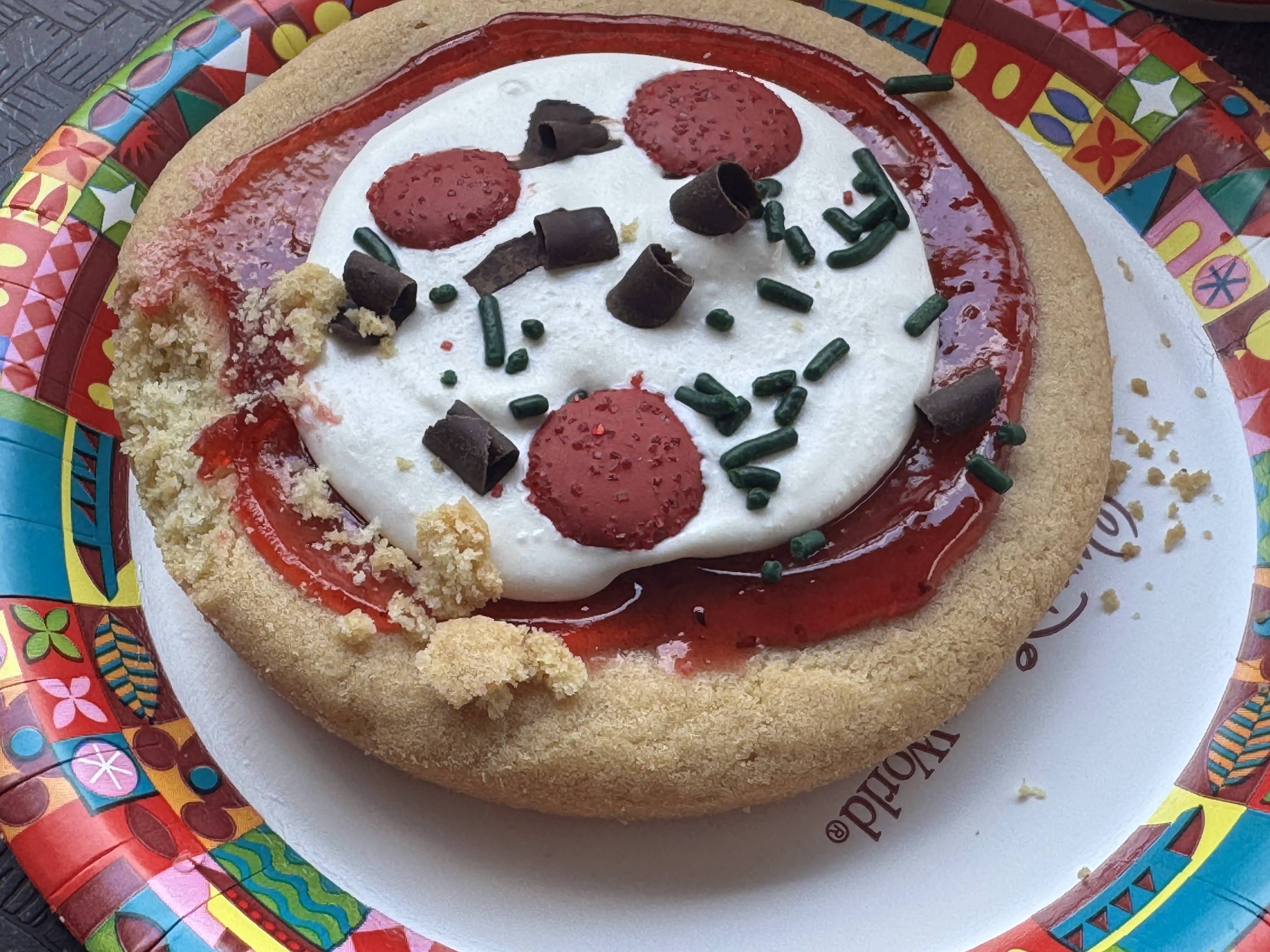 Disney World Hollywood Studios Pizzerizzo dessert pizza Disney World Hollywood Studios Pizzerizzo dessert pizza