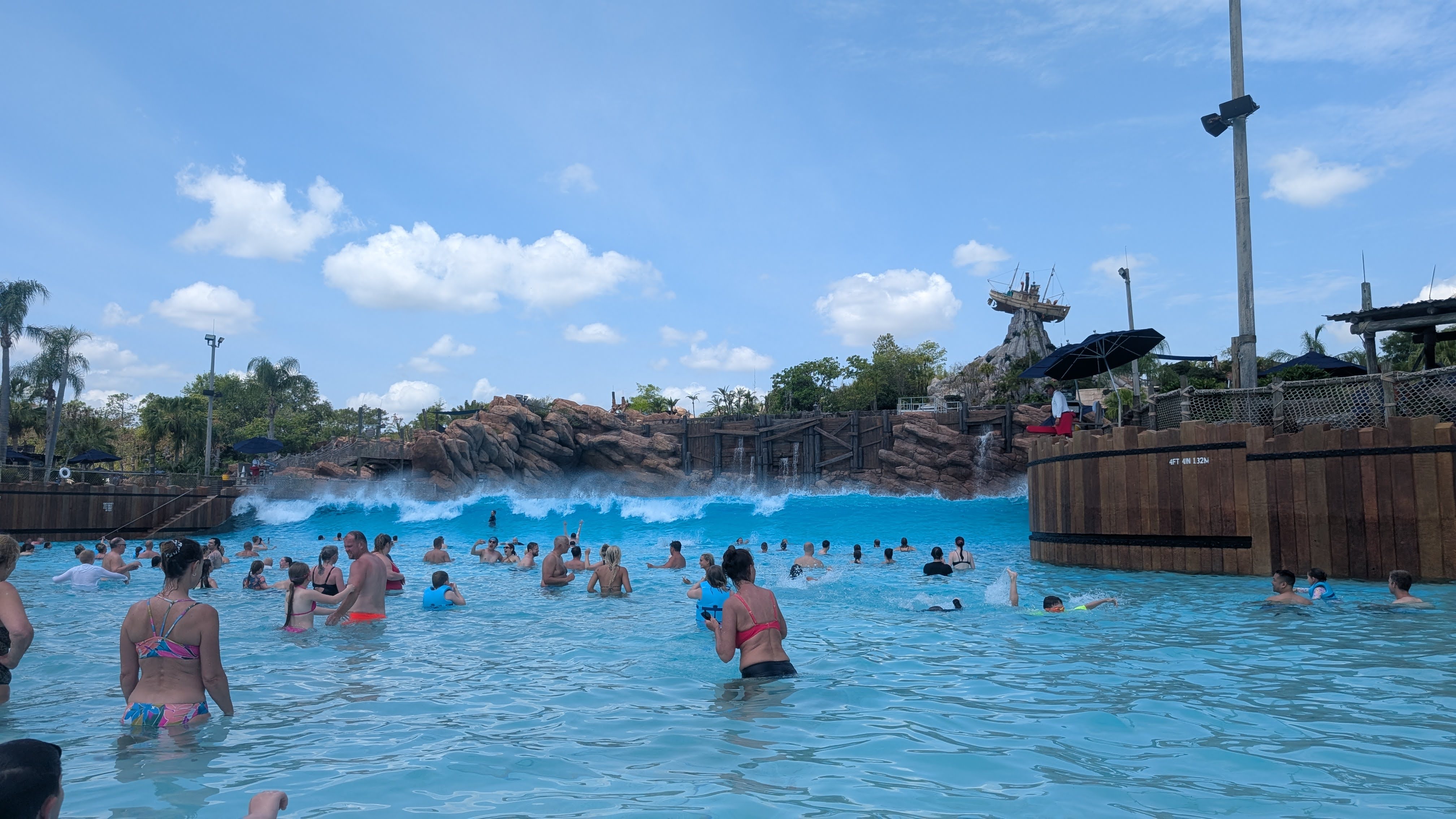 Disneys Typhoon Lagoon wave