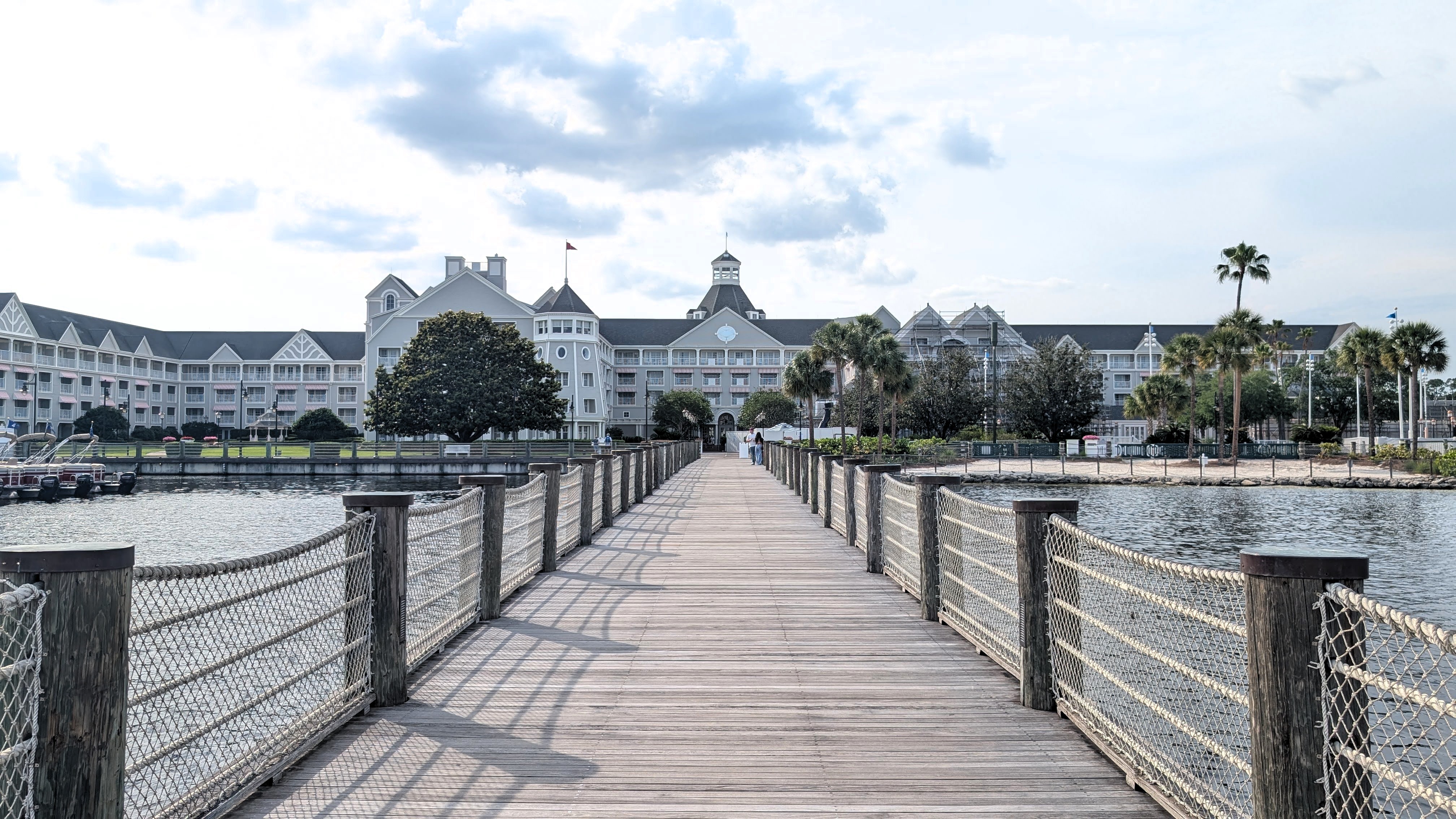 Disneys Yacht Club Resort amenities boat transportation boardwalk Disneys Yacht Club Resort amenities boat transportation boardwalk