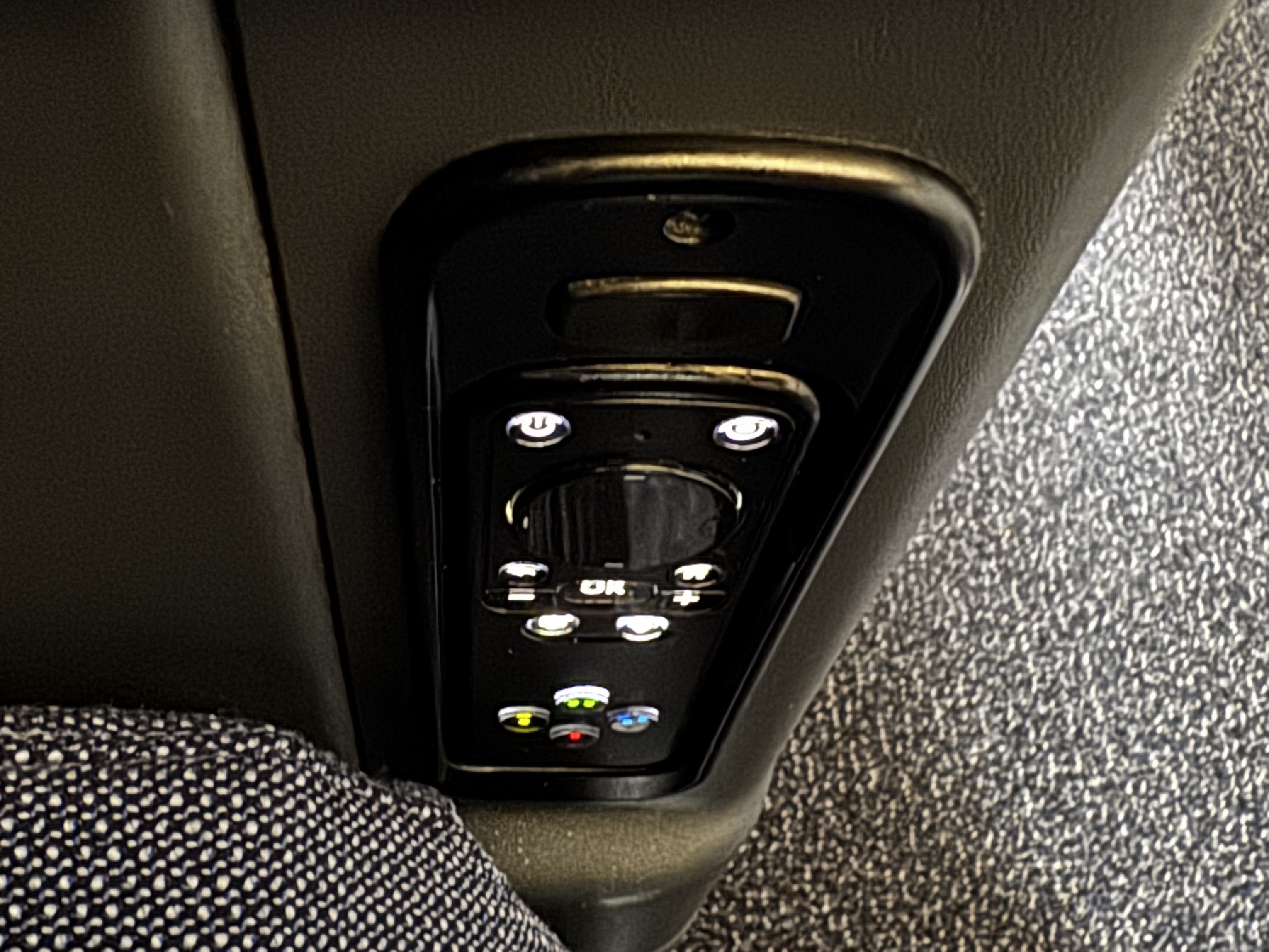 Finnair A350XWB premium economy remote Finnair A350XWB premium economy remote
