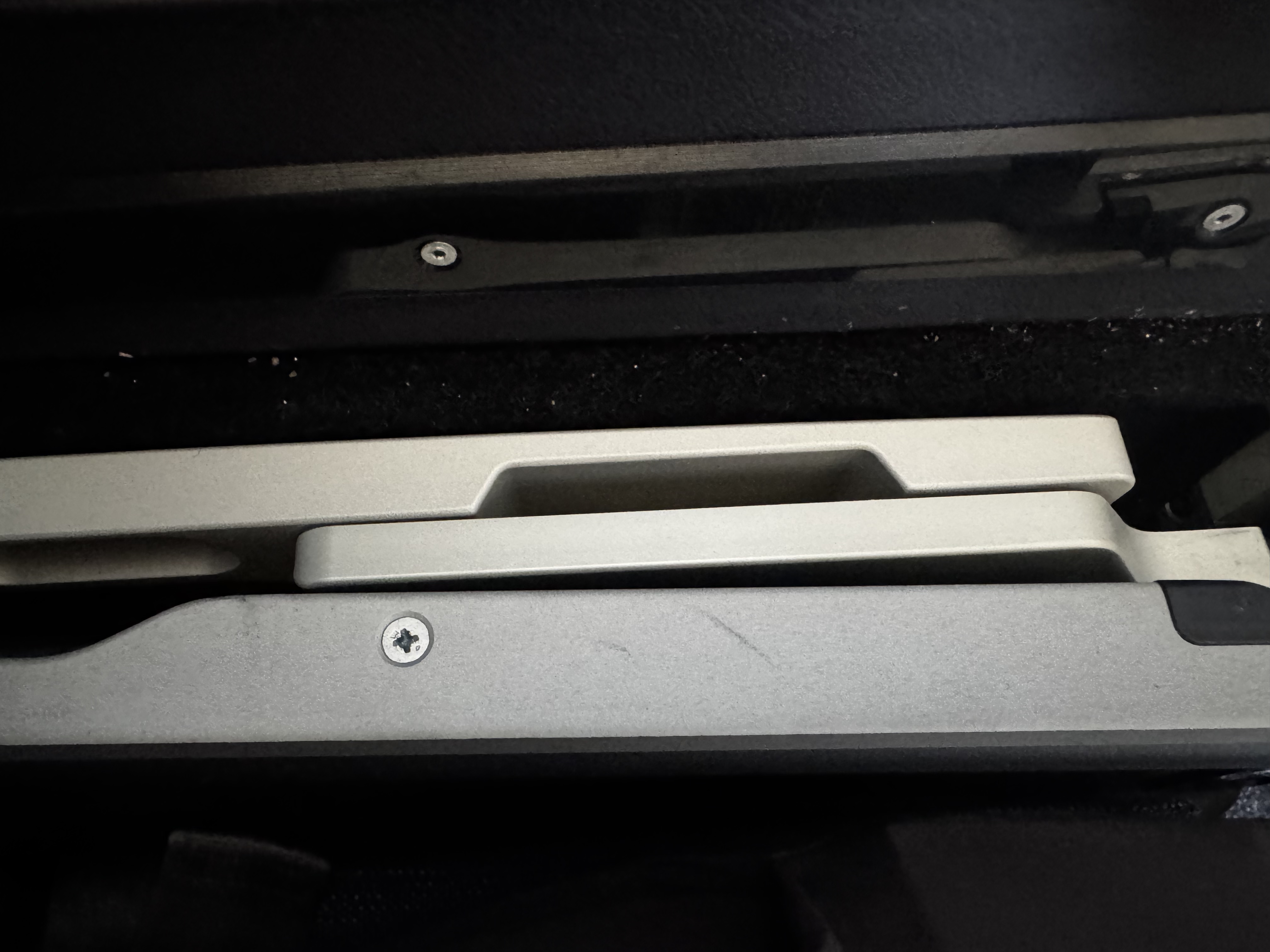 Finnair A350XWB premium economy tray table location Finnair A350XWB premium economy tray table location