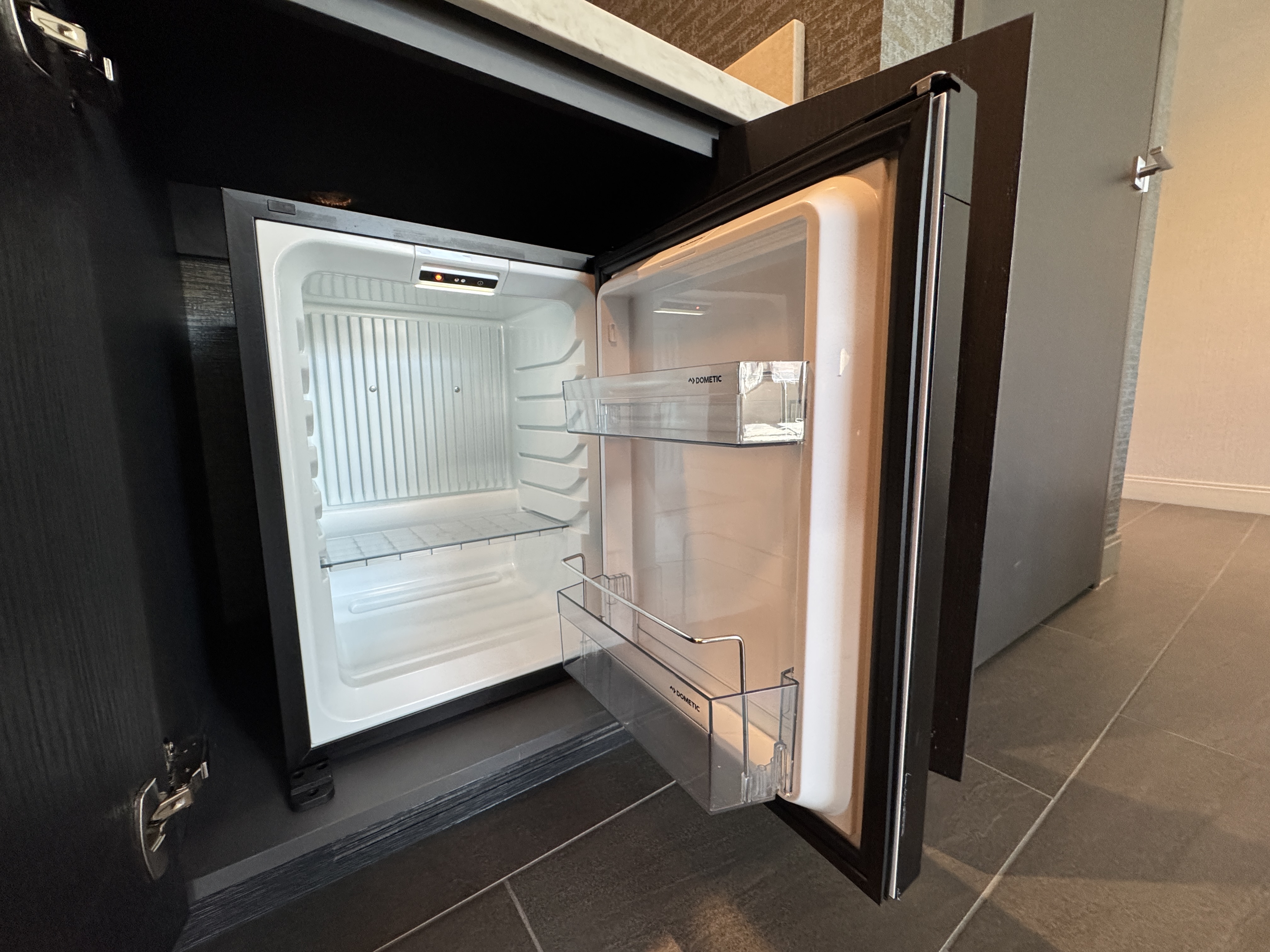 Grand Hyatt Deer Valley Suite Minifridge Grand Hyatt Deer Valley Suite Minifridge