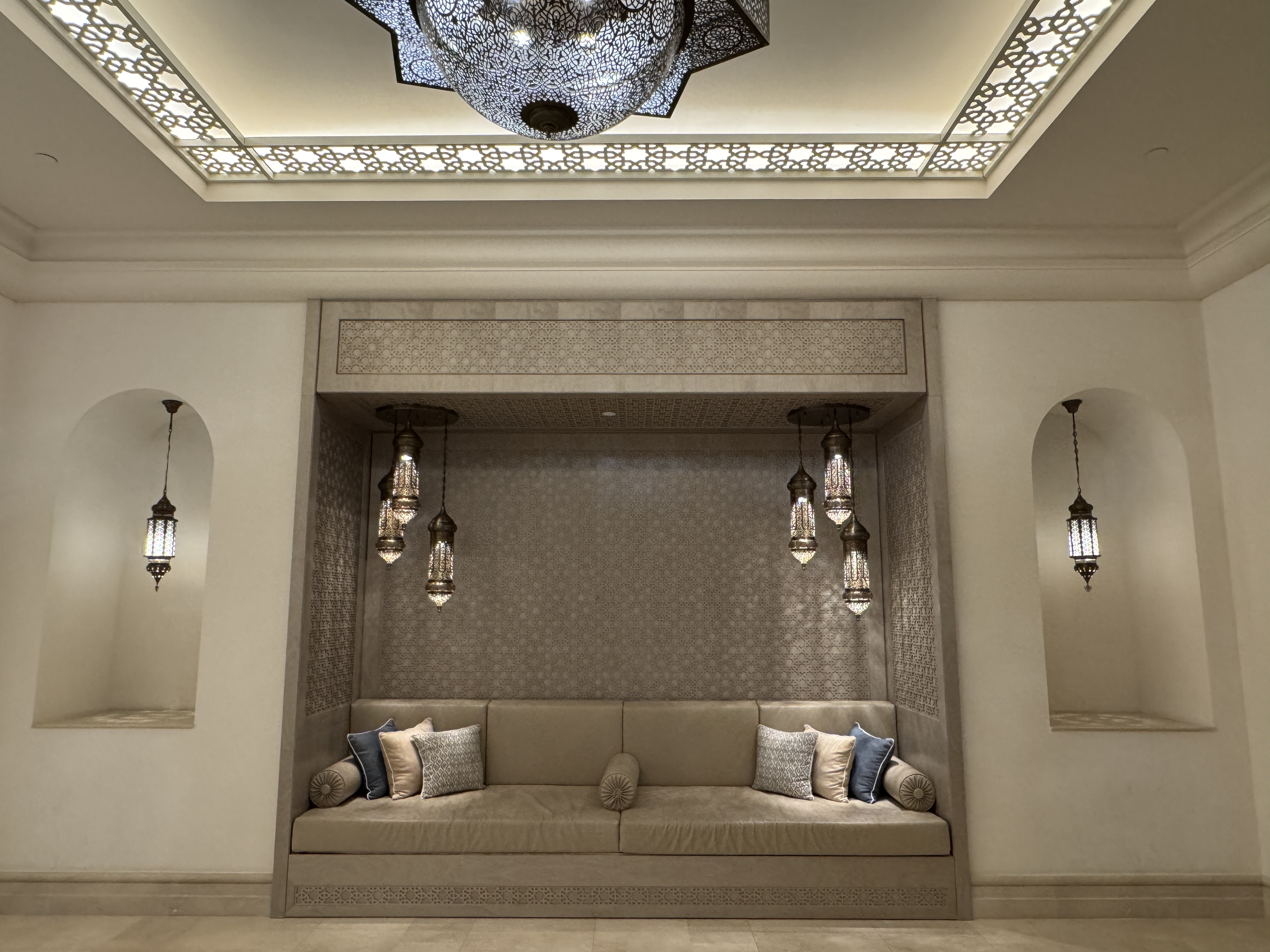 Hilton Salwa Beach Resort elevator seating