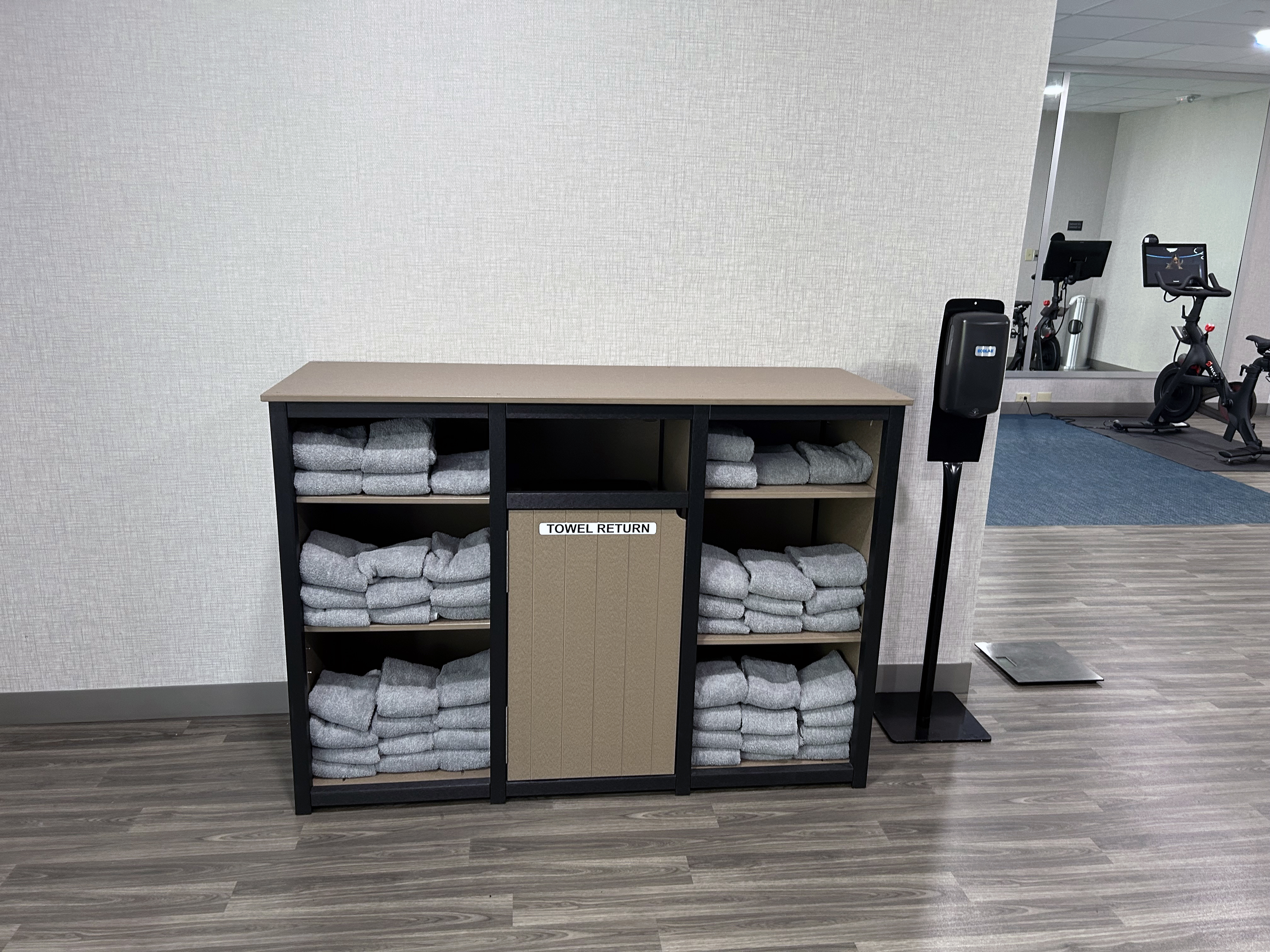 Hyatt Place I Drive Orlando Florida gym towels