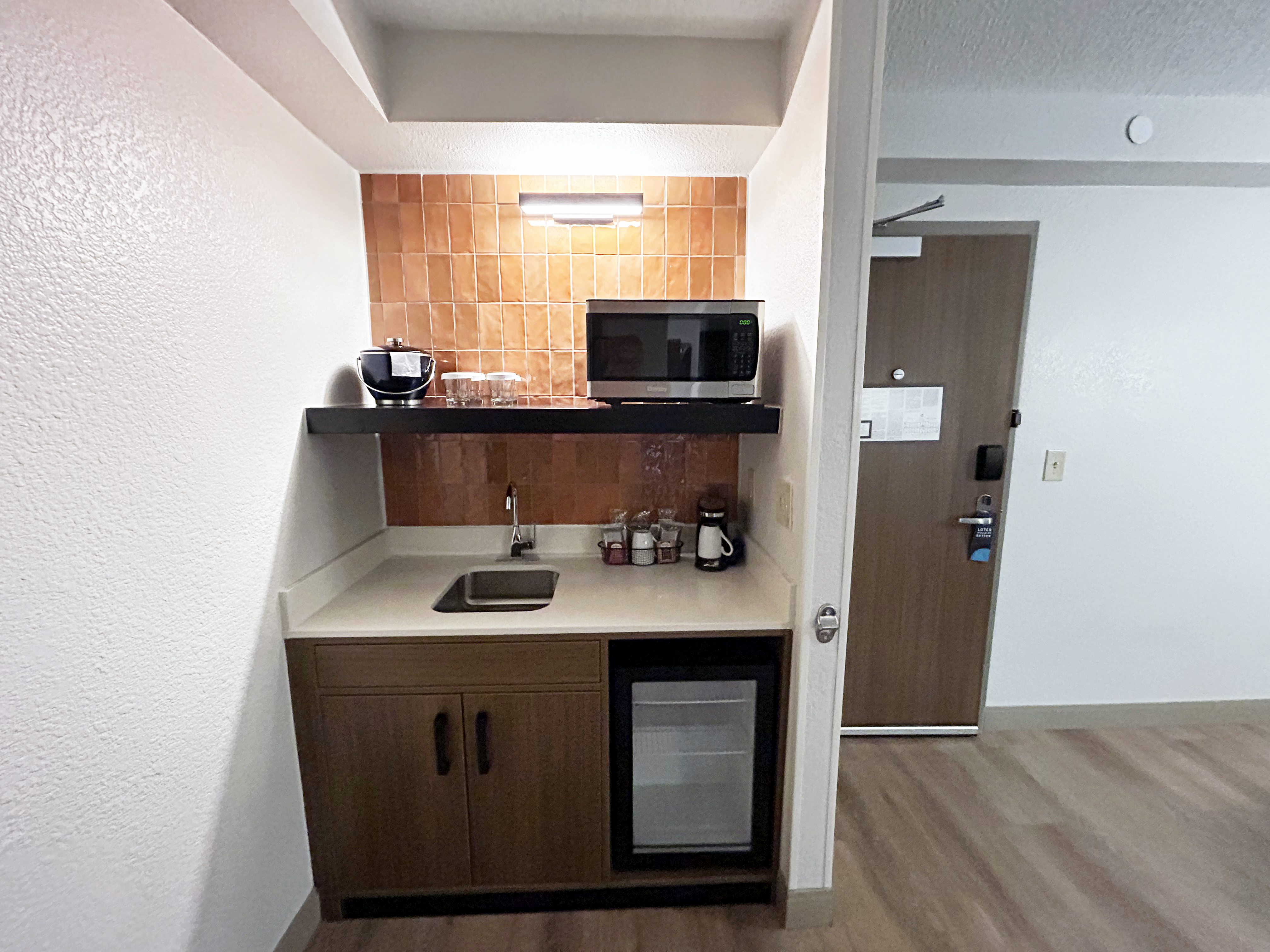 Hyatt Place I Drive Orlando Florida room 415 kitchenette
