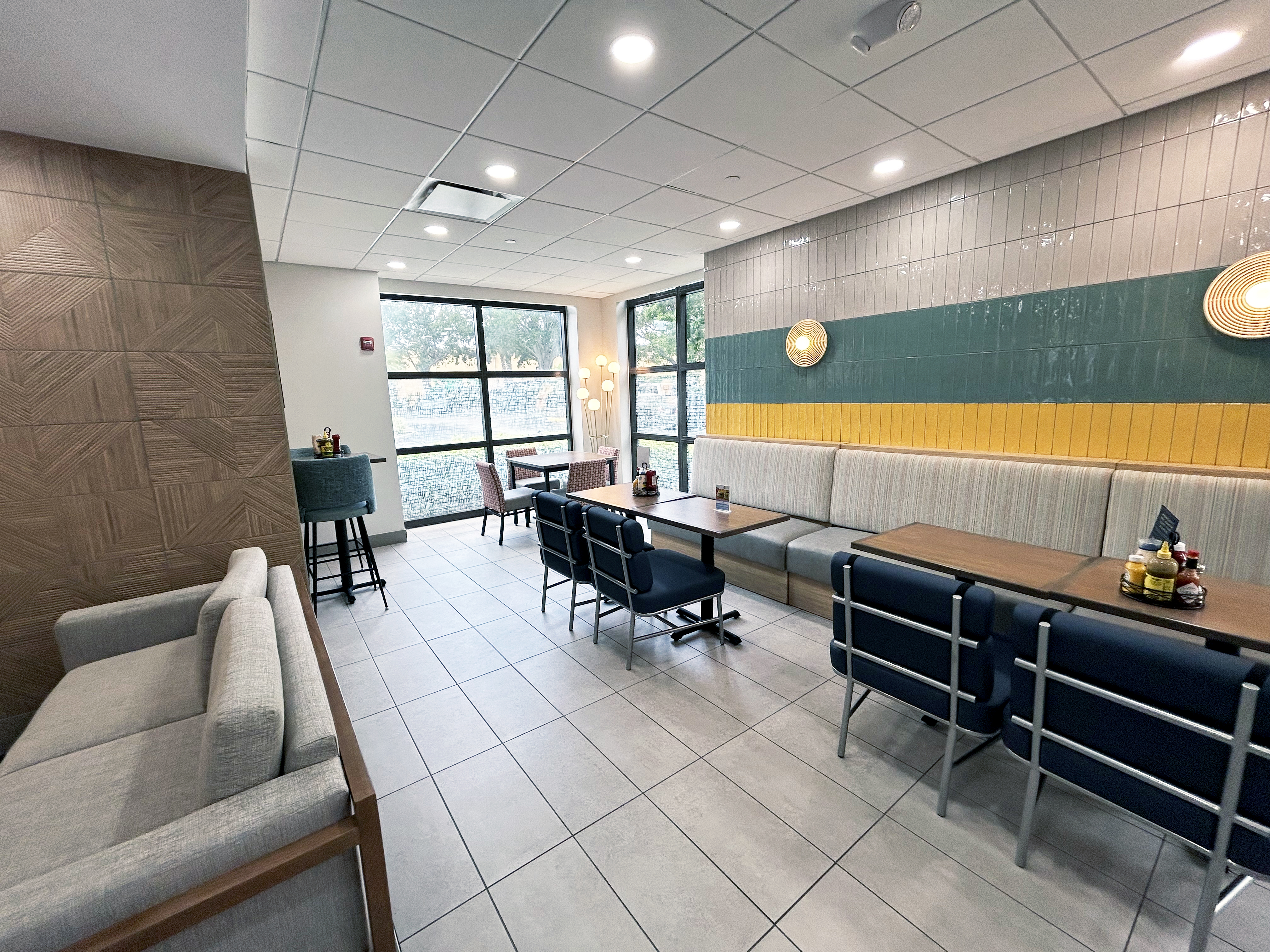 Hyatt Place I Drive lounge corner