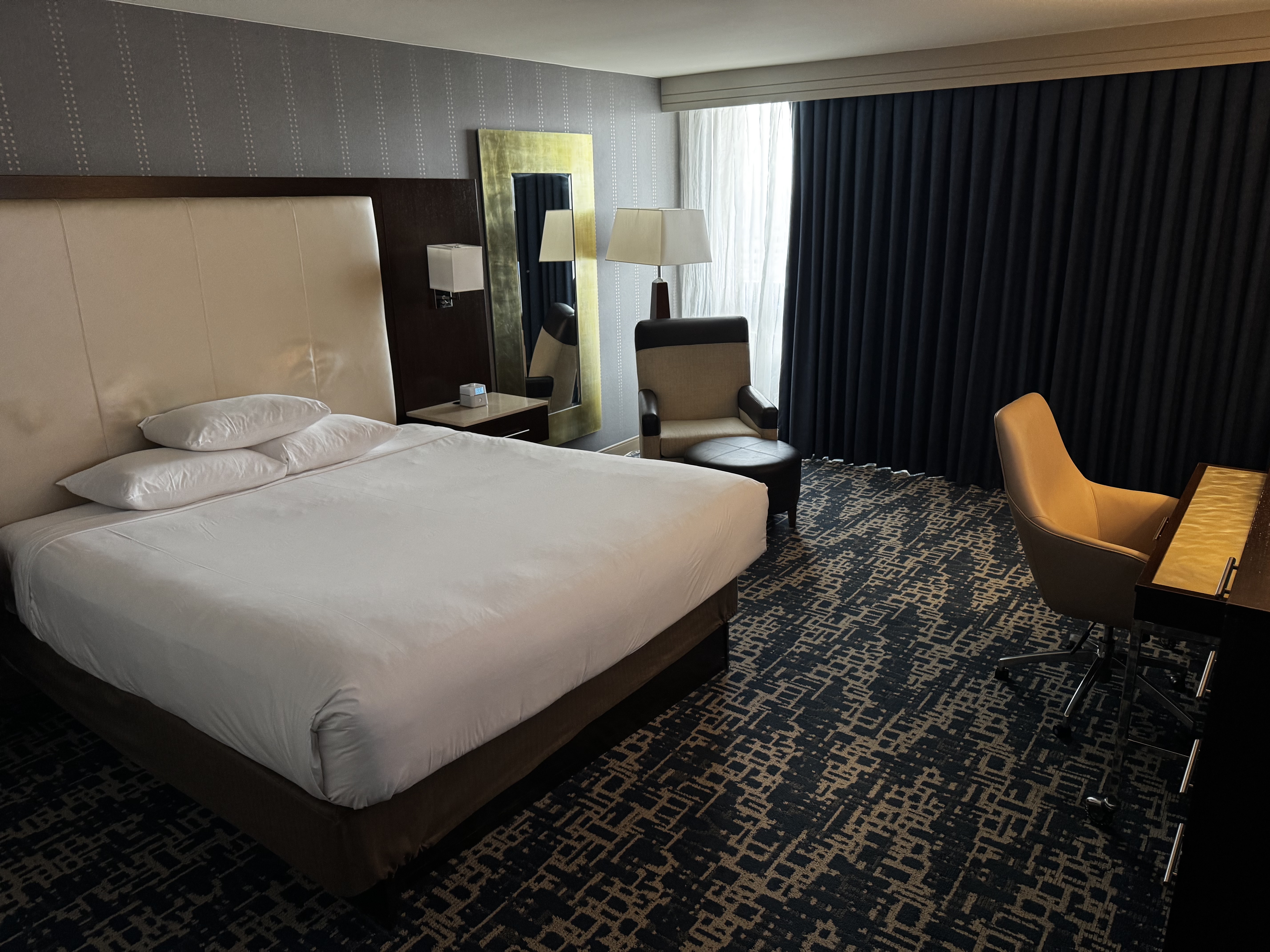 Hyatt Regency DFW bedroom