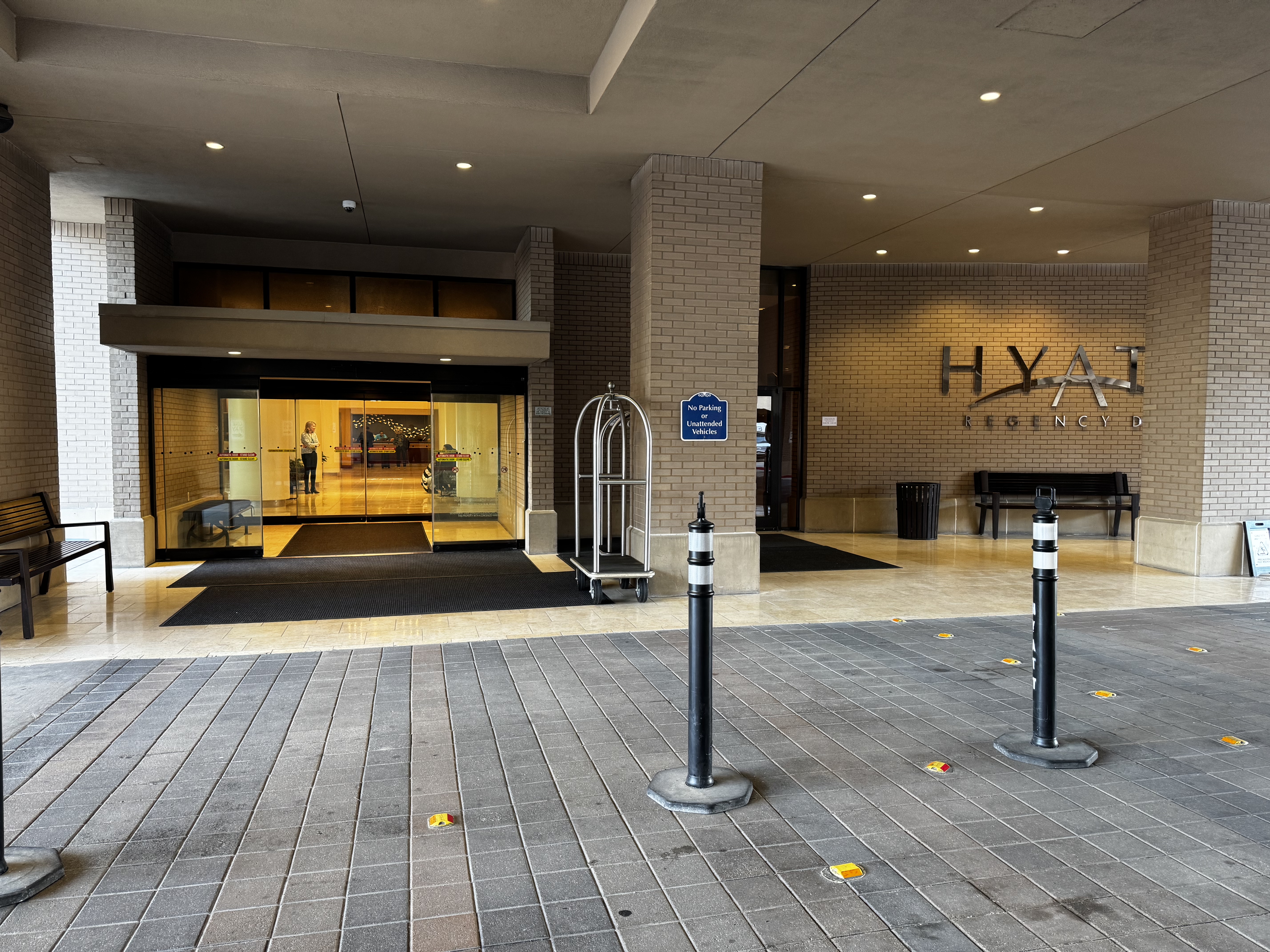 Hyatt Regency DFW main entrance