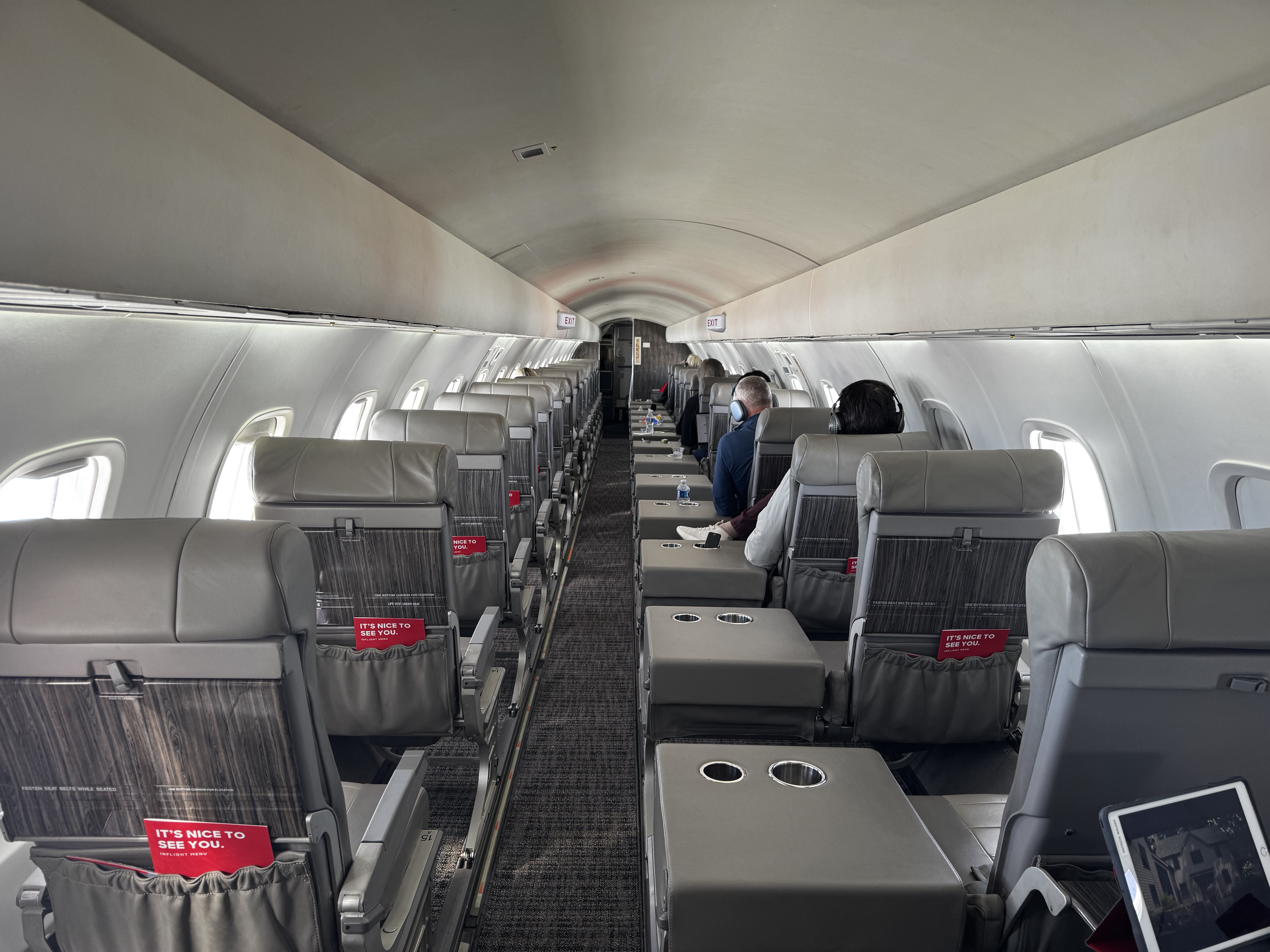 JSX E145 DAL SNA cabin rear view