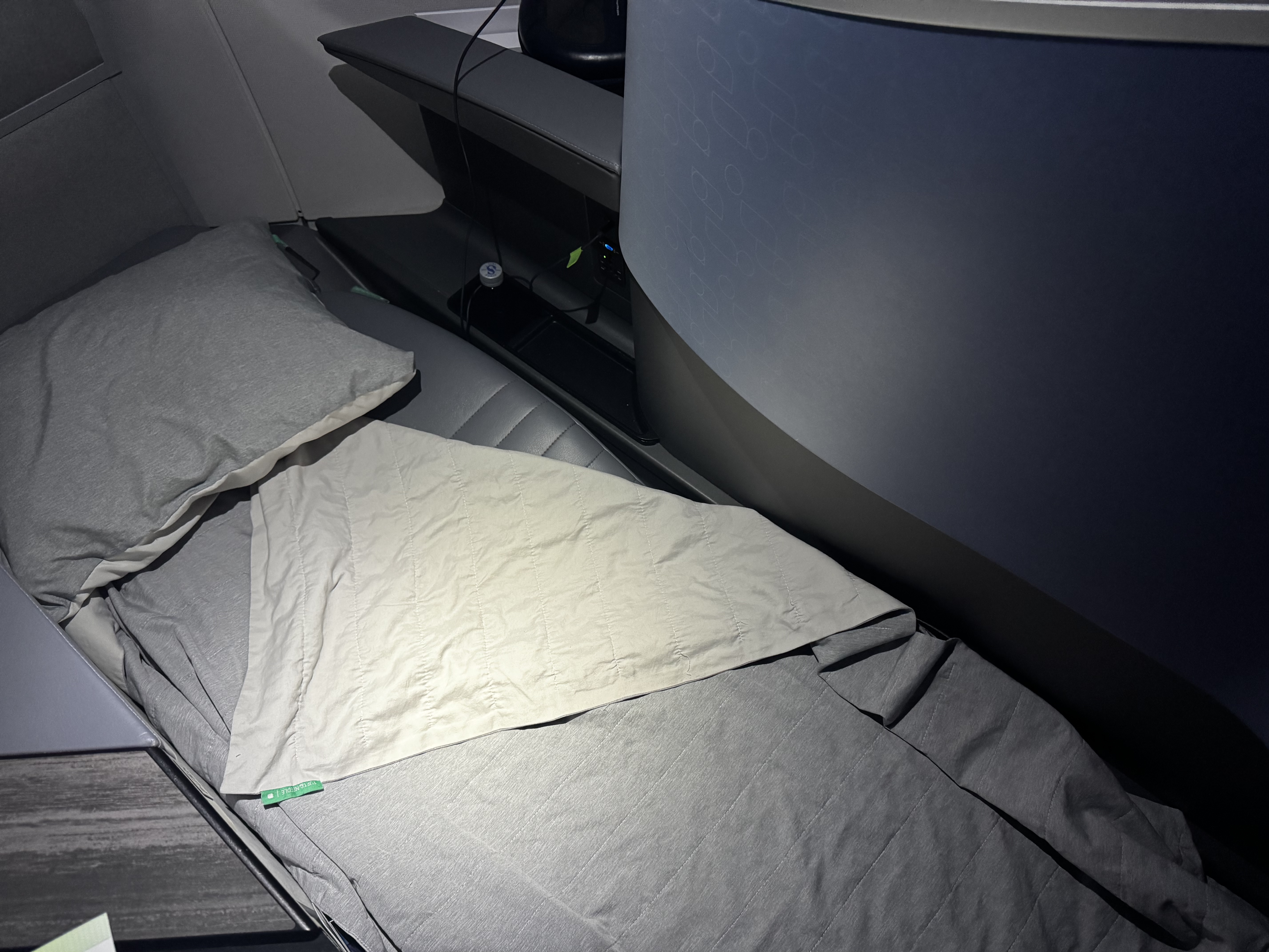 JetBlue Mint A321XLR BOS MAD lie flat seat JetBlue Mint A321XLR BOS MAD lie flat seat