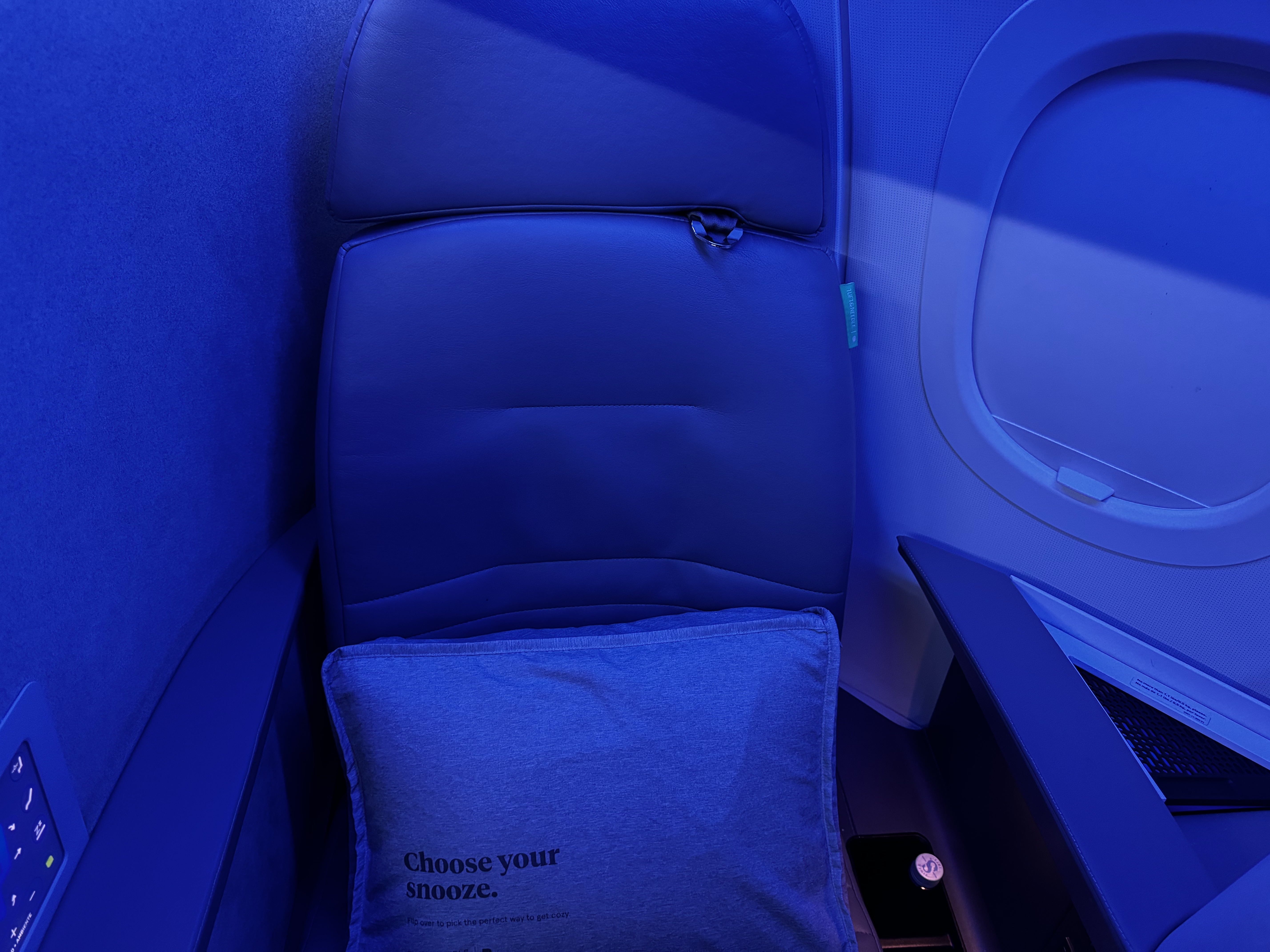 JetBlue Mint A321XLR BOS MAD seat 6A closeup JetBlue Mint A321XLR BOS MAD seat 6A closeup