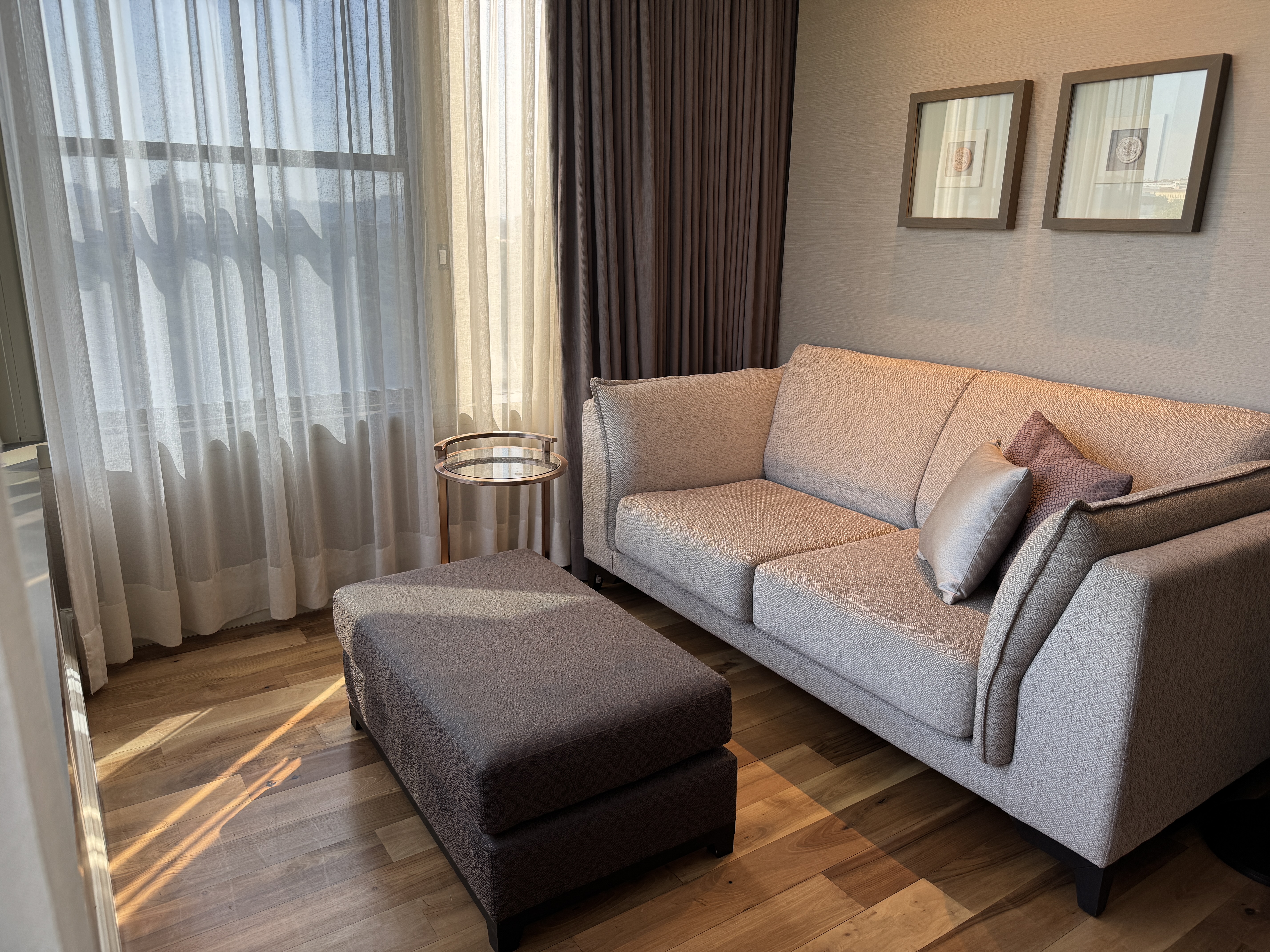 Ritz Carlton Istanbul room sofa nook Ritz Carlton Istanbul room sofa nook