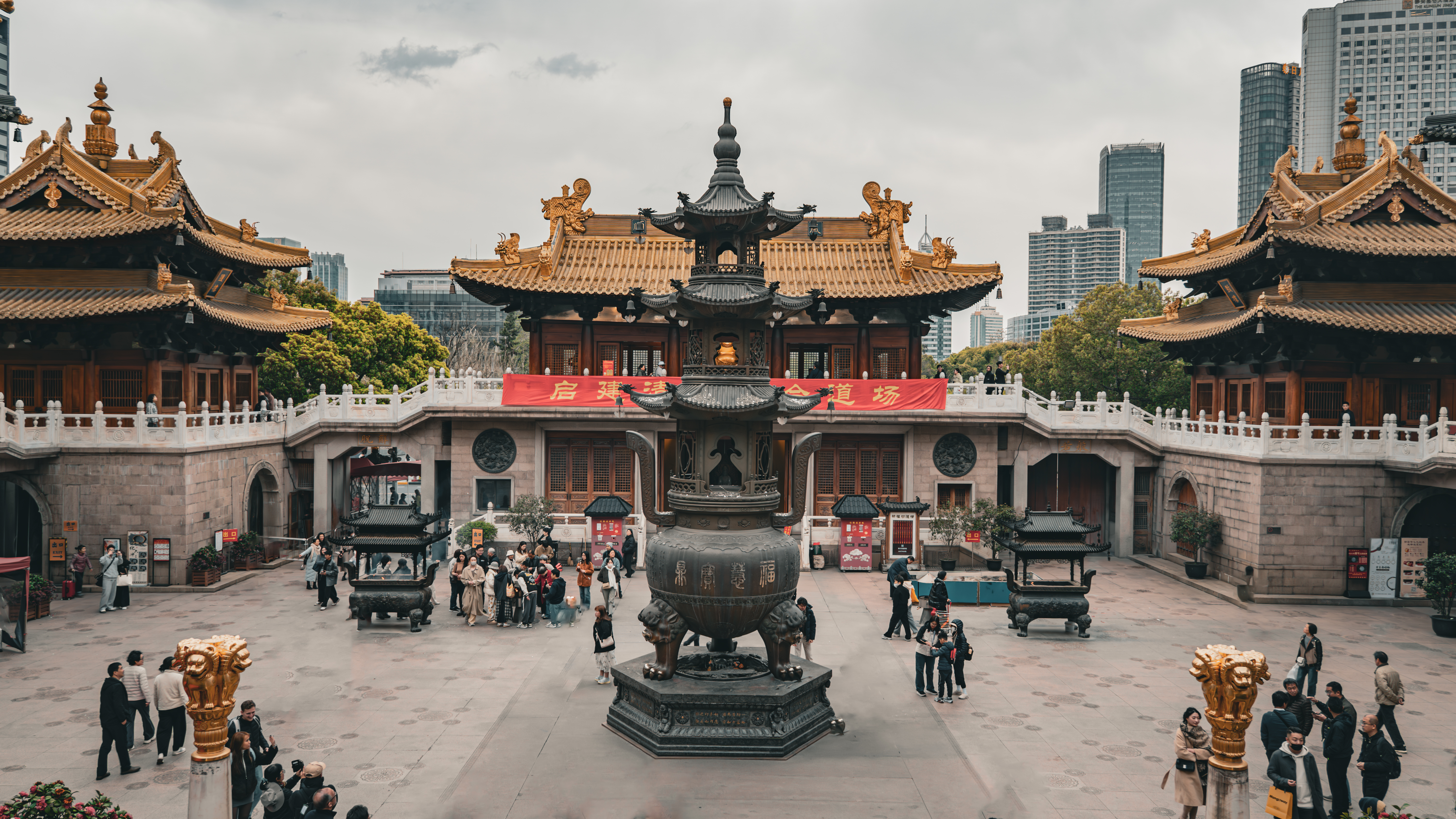 Shanghai Jingan temple
