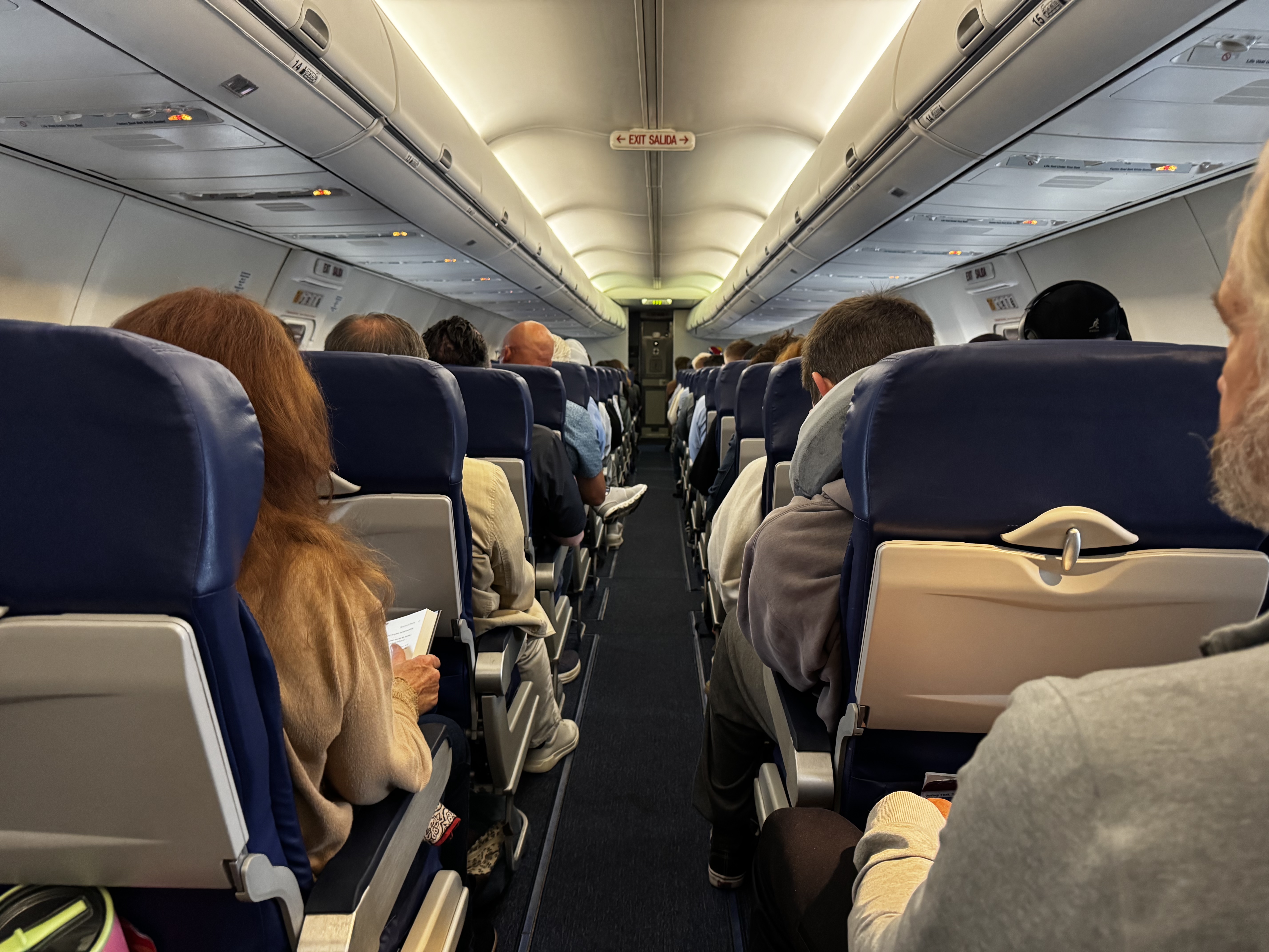 Southwest Airlines B737 700 view up aisle