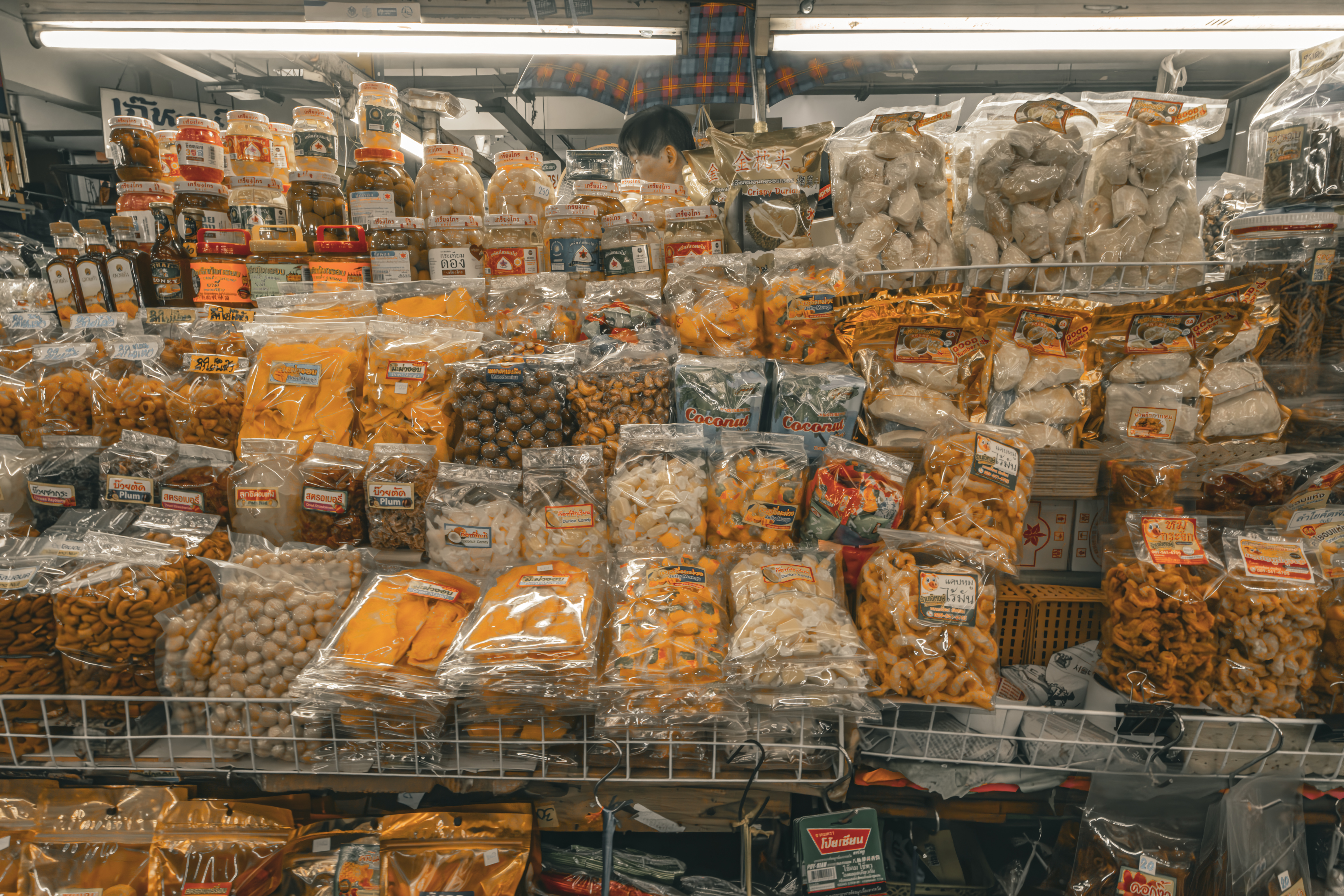 Ton Lam Yai Market Chiang Mai dried fruits