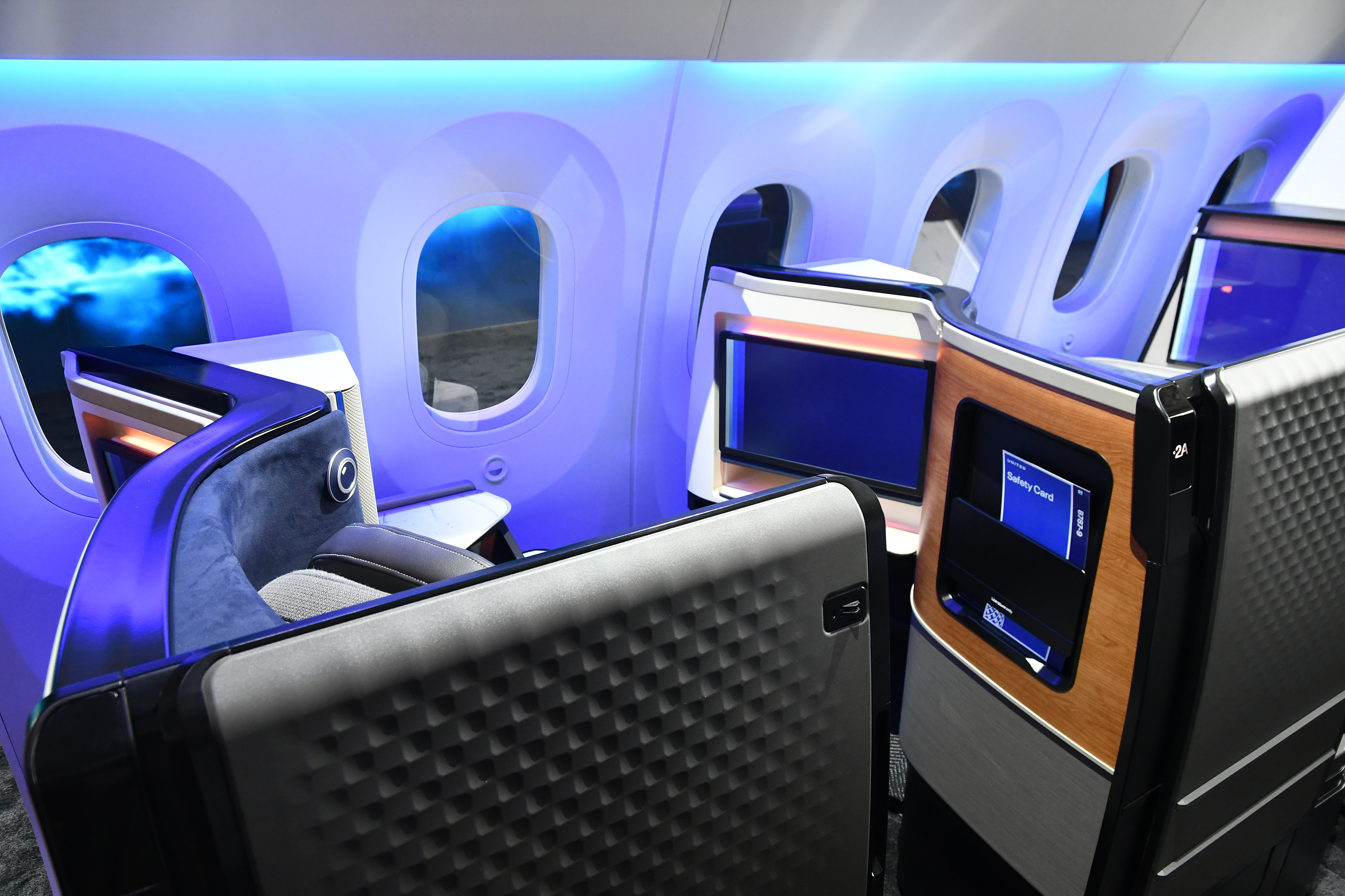 United New Polaris 1A and 2A seats