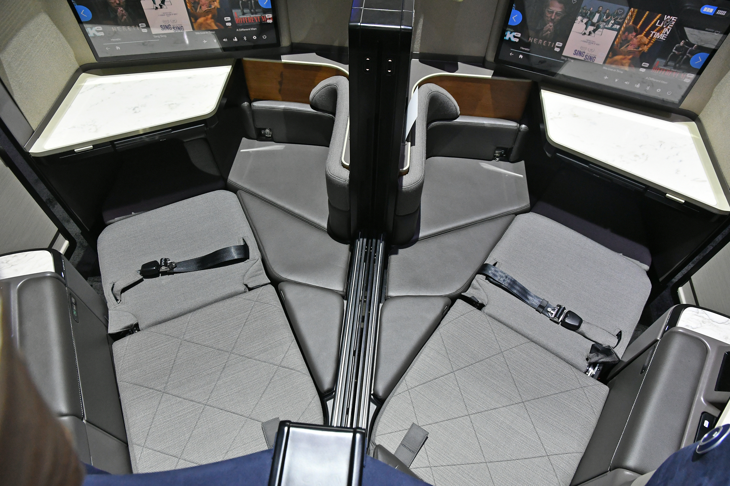United New Polaris Center Studios Beds United New Polaris Center Studios Beds