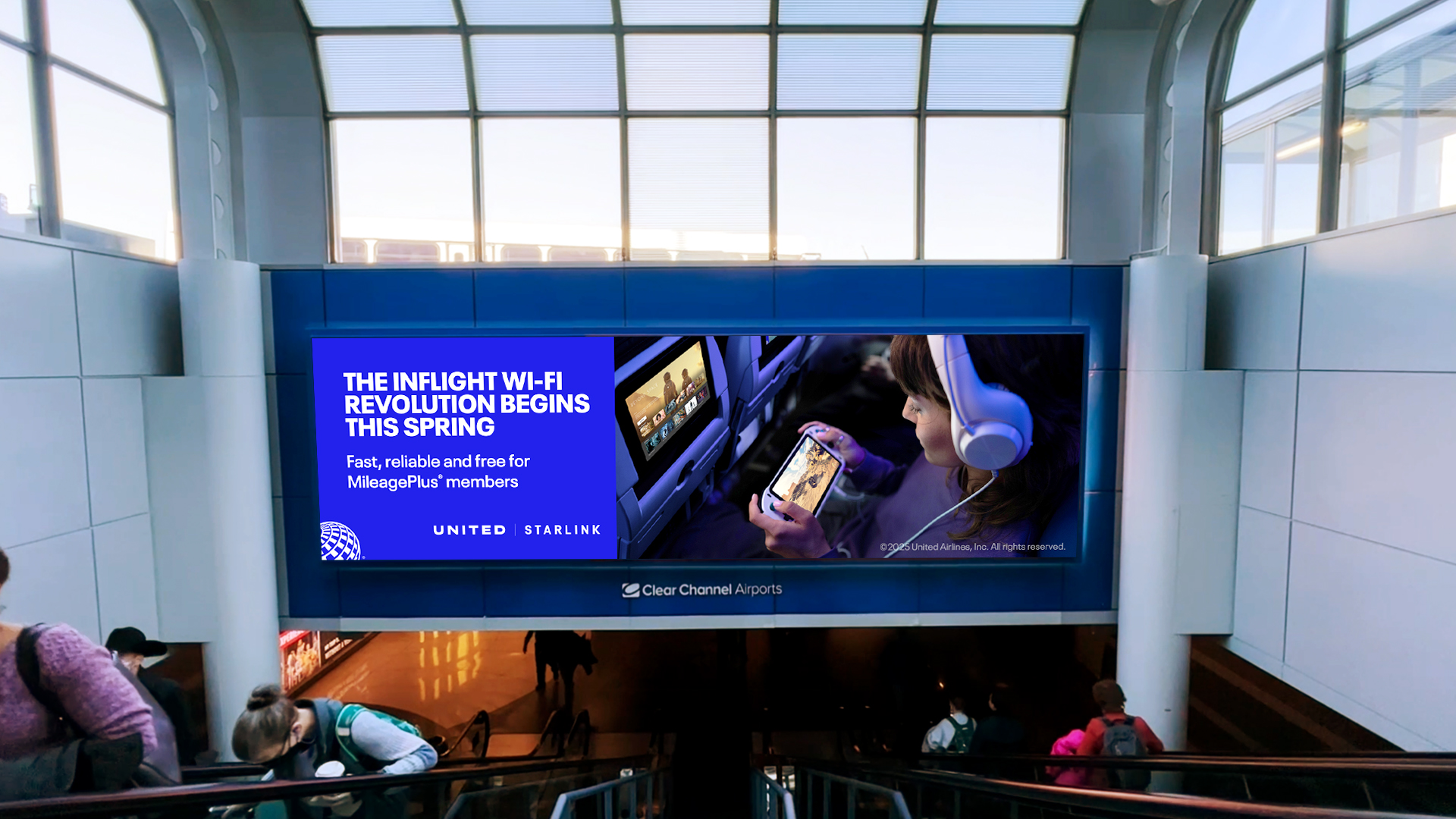 UnitedAirlines Starlink 2025 United Airlines Starlink Airport Signage