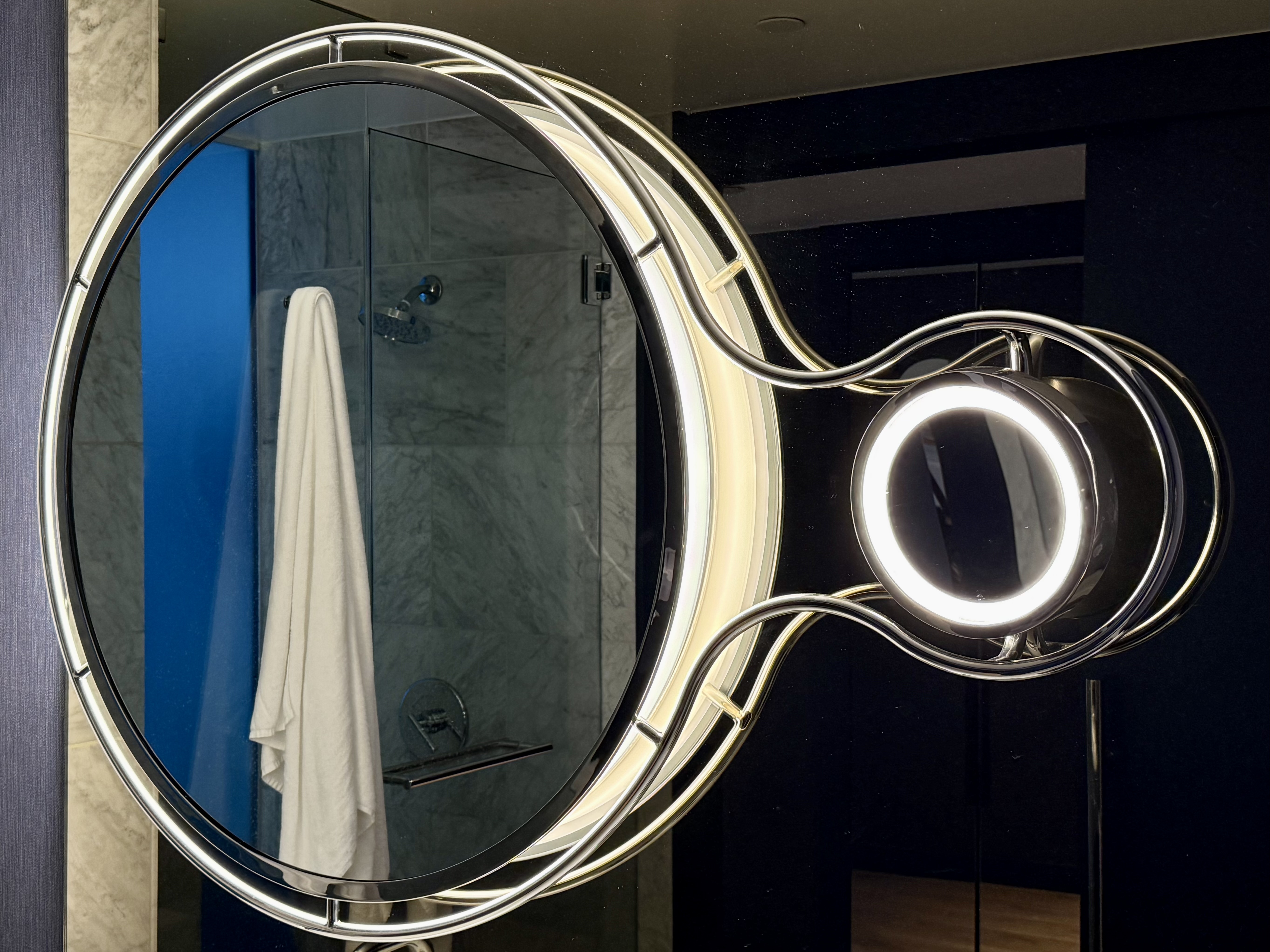 W Hollywood bathroom mirror W Hollywood bathroom mirror
