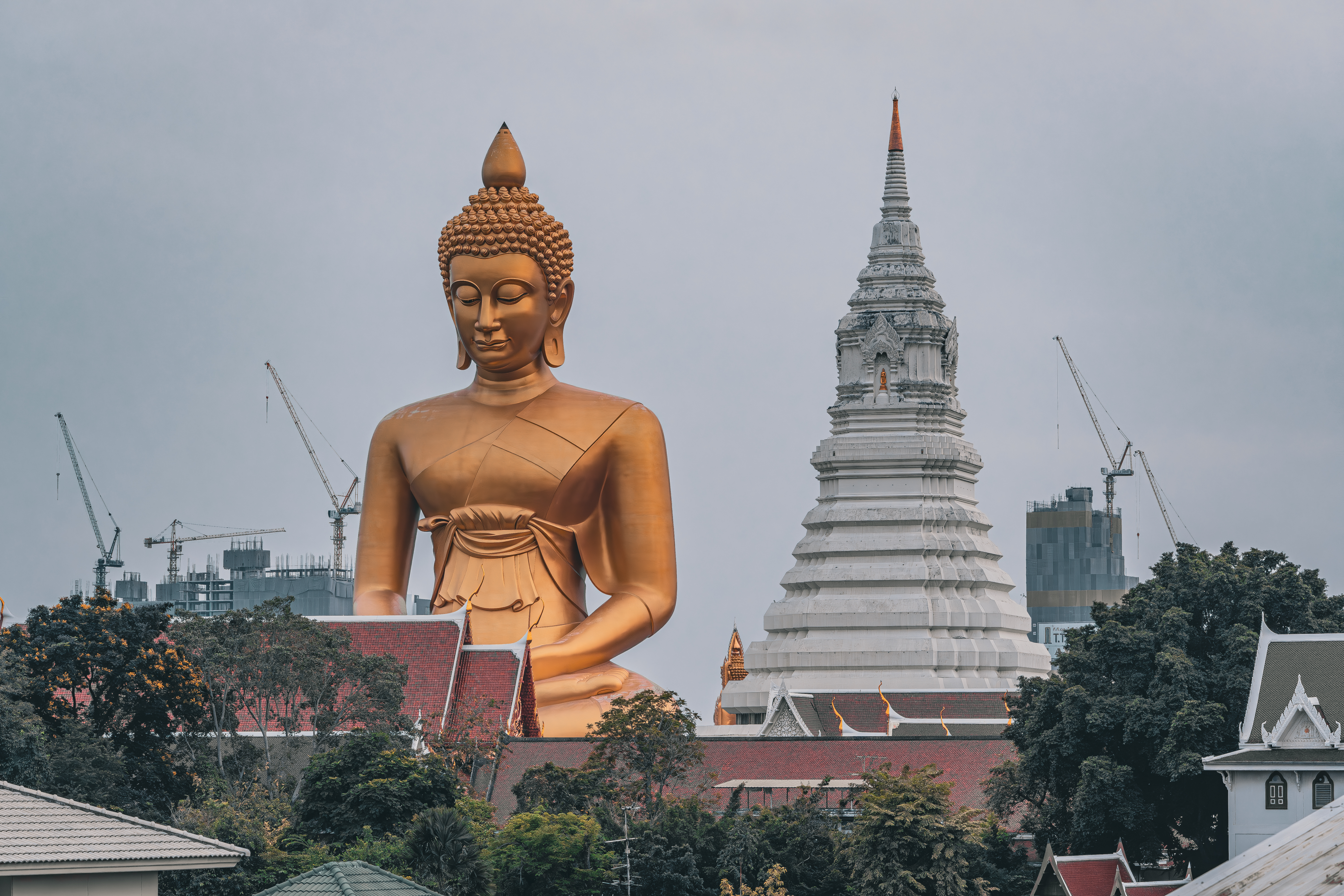Wat Paknam Phasi Charoen daytime Wat Paknam Phasi Charoen daytime