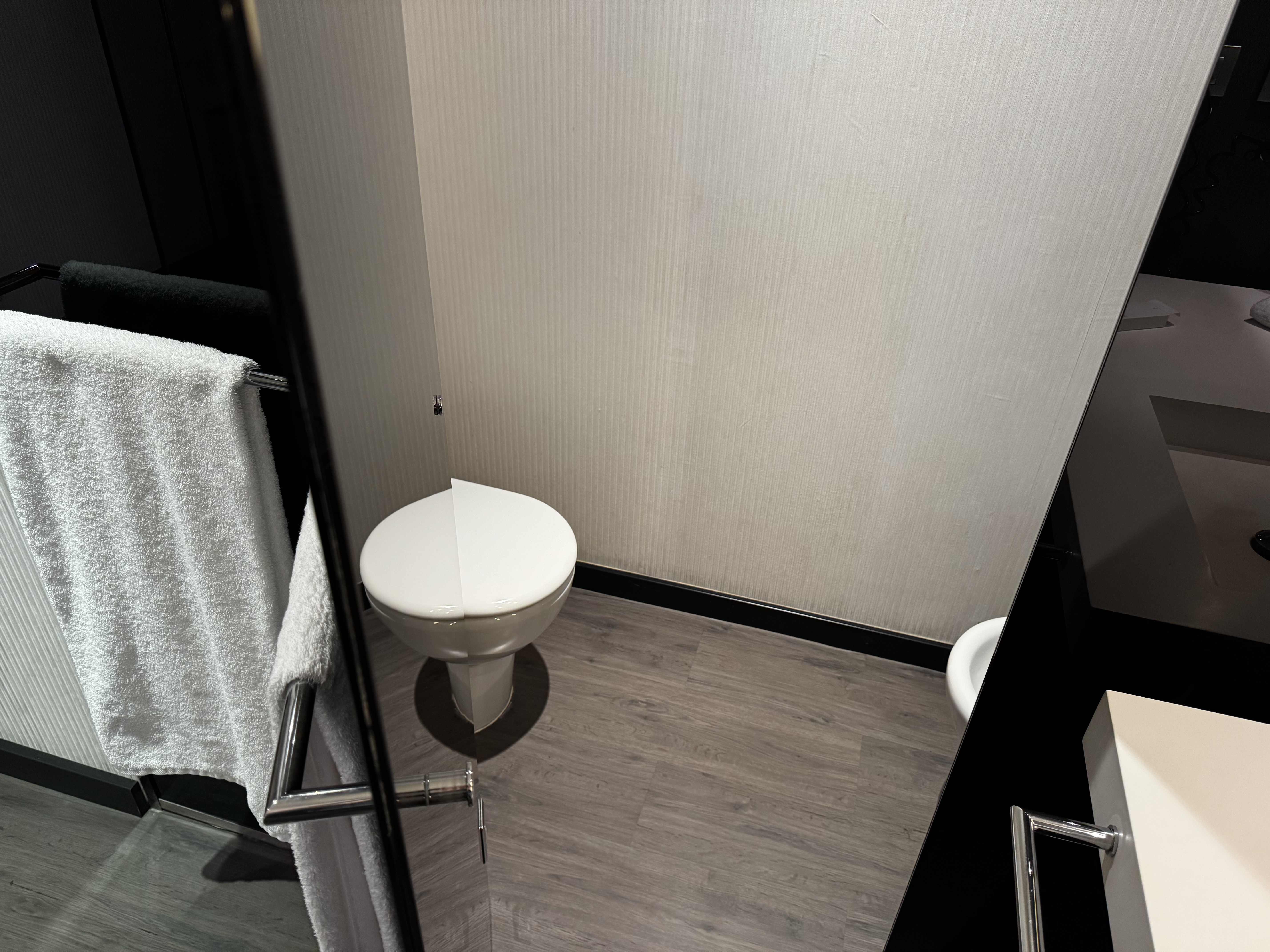 AC Hotel Murcia bathroom toilet