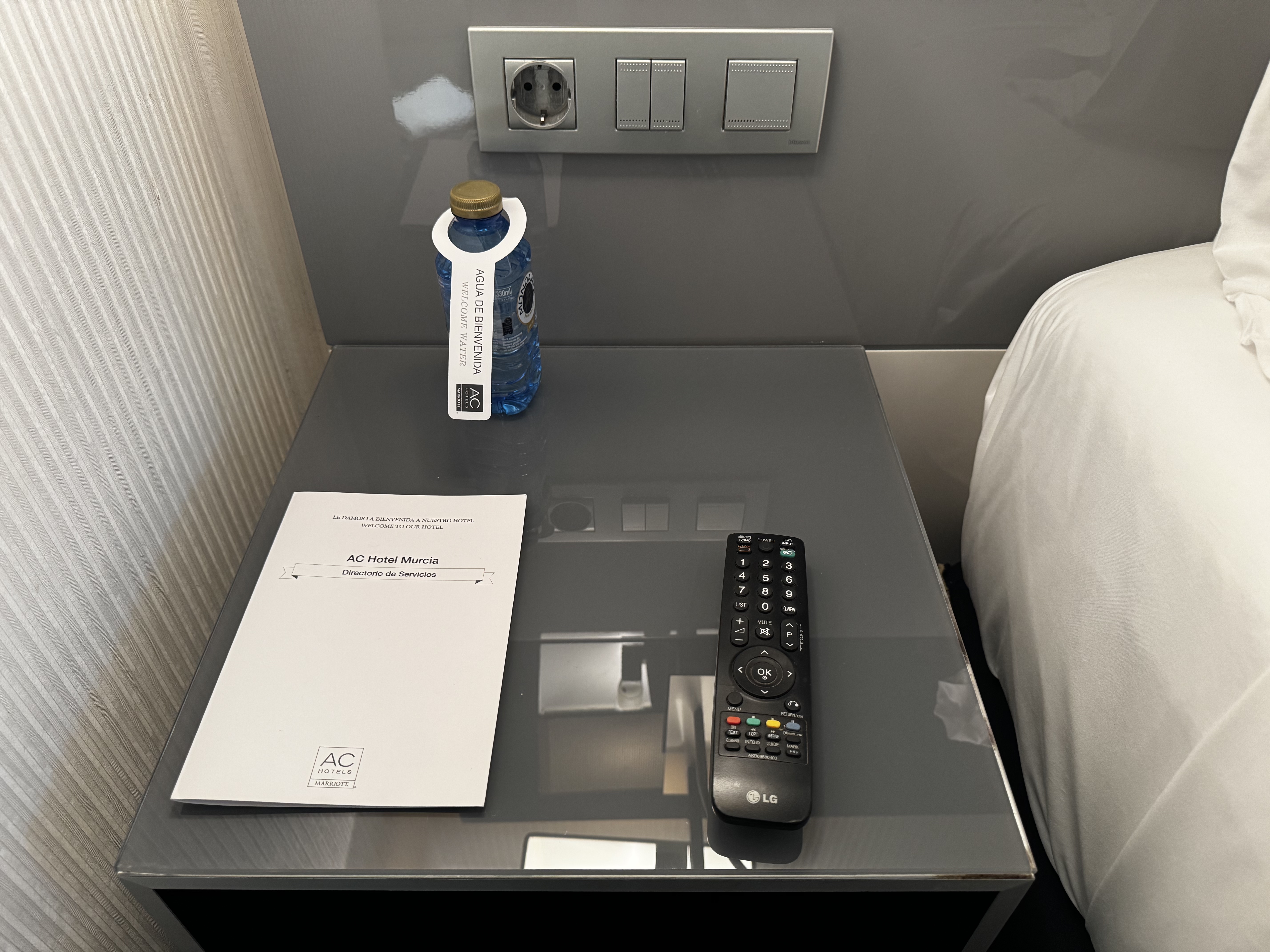 AC Hotel Murcia bedroom night stand switches