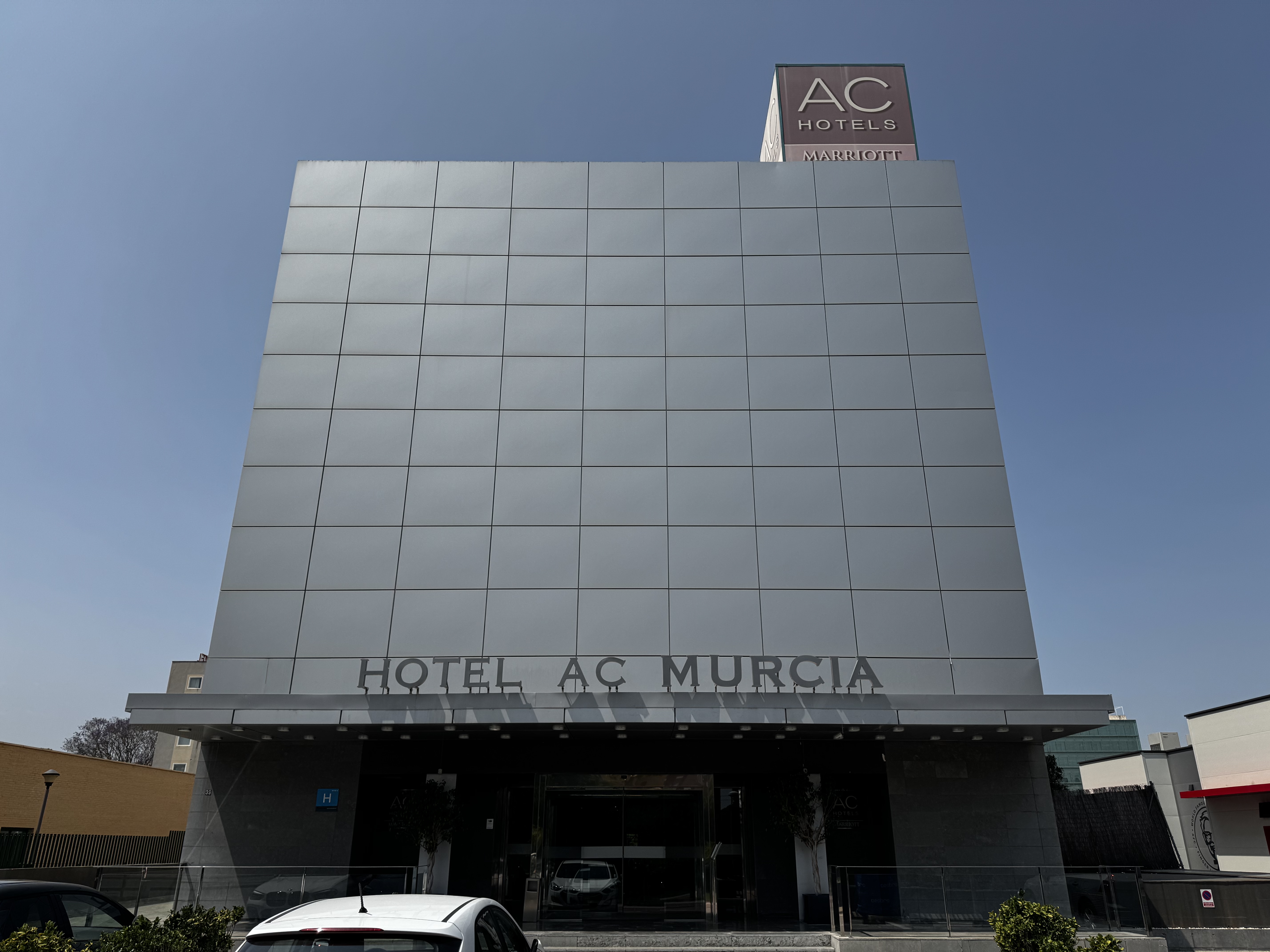 AC Hotel Murcia outside