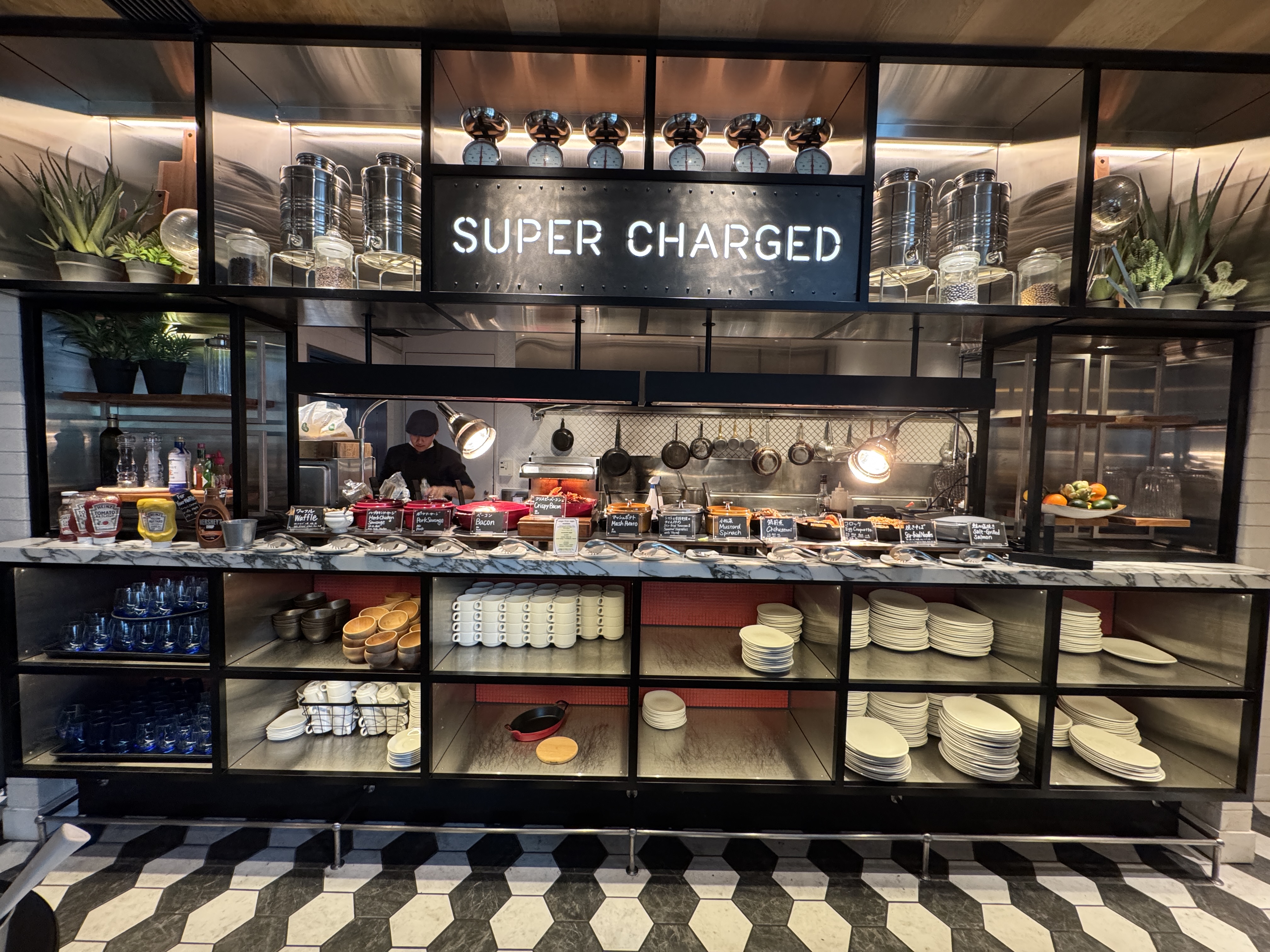 Aloft Tokyo Ginza Hot buffet items and egg orders Aloft Tokyo Ginza Hot buffet items and egg orders