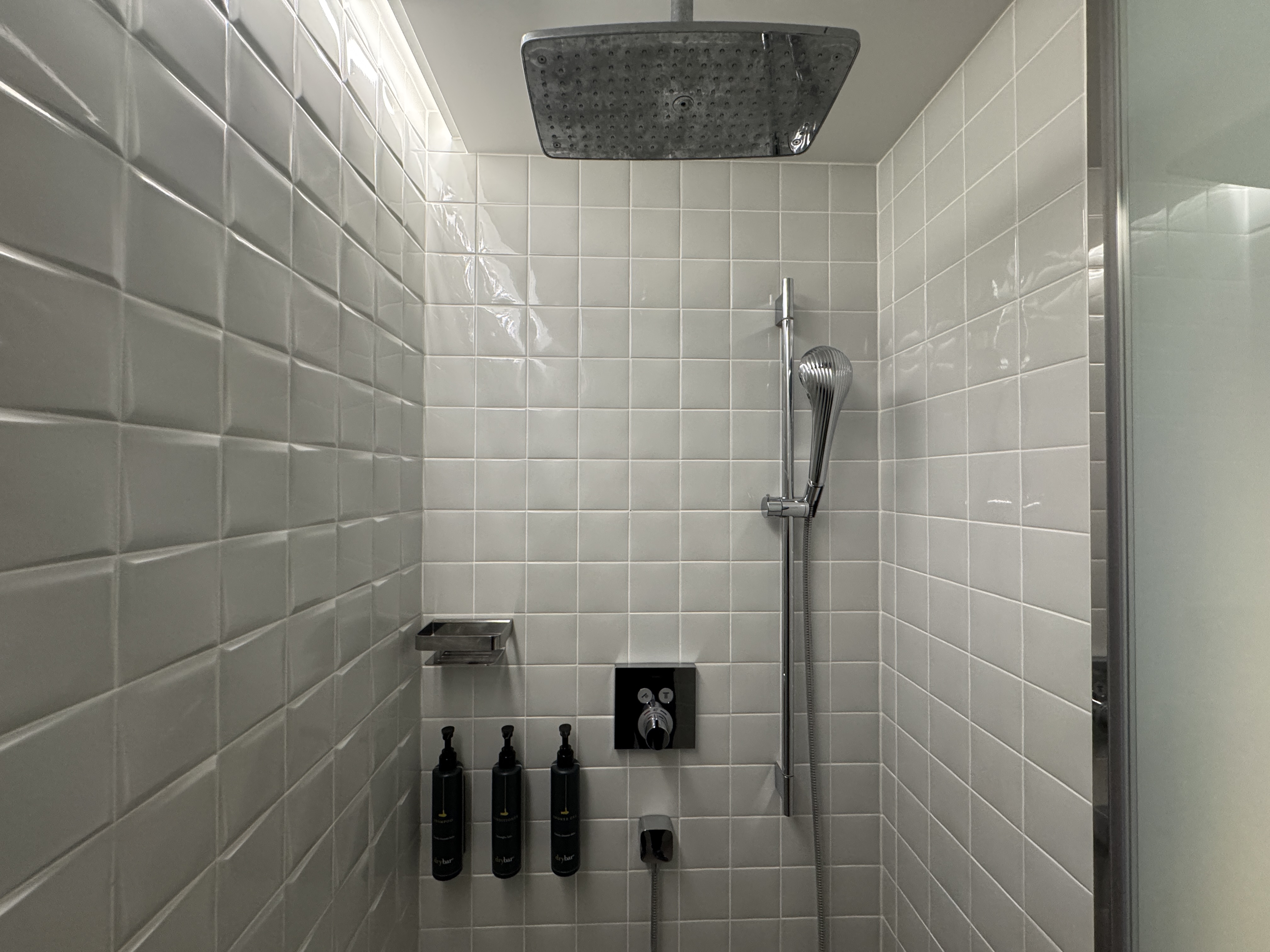 Aloft Tokyo Ginza Shower interior Aloft Tokyo Ginza Shower interior