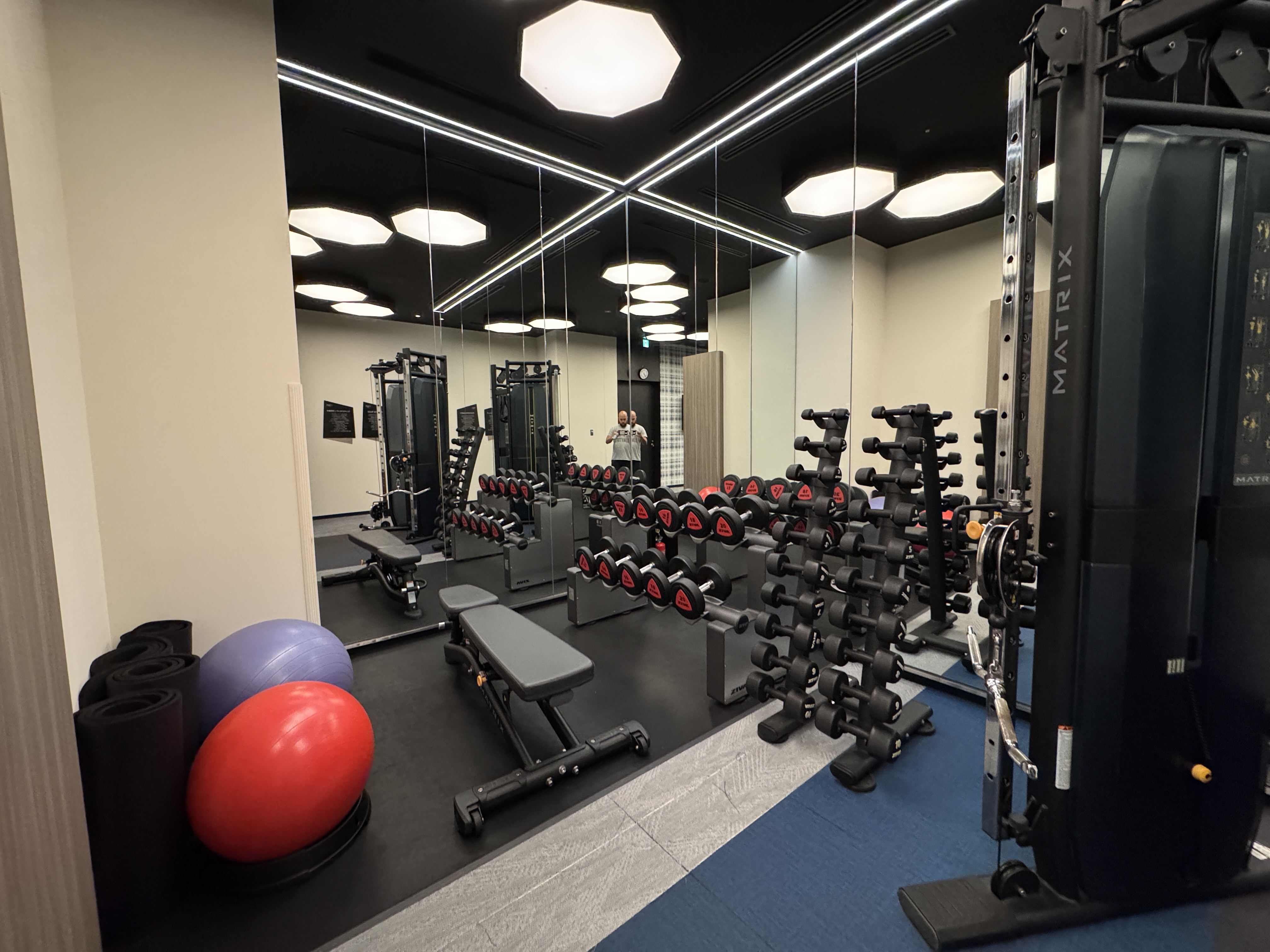 Aloft Tokyo Ginza free weights gym Aloft Tokyo Ginza free weights gym