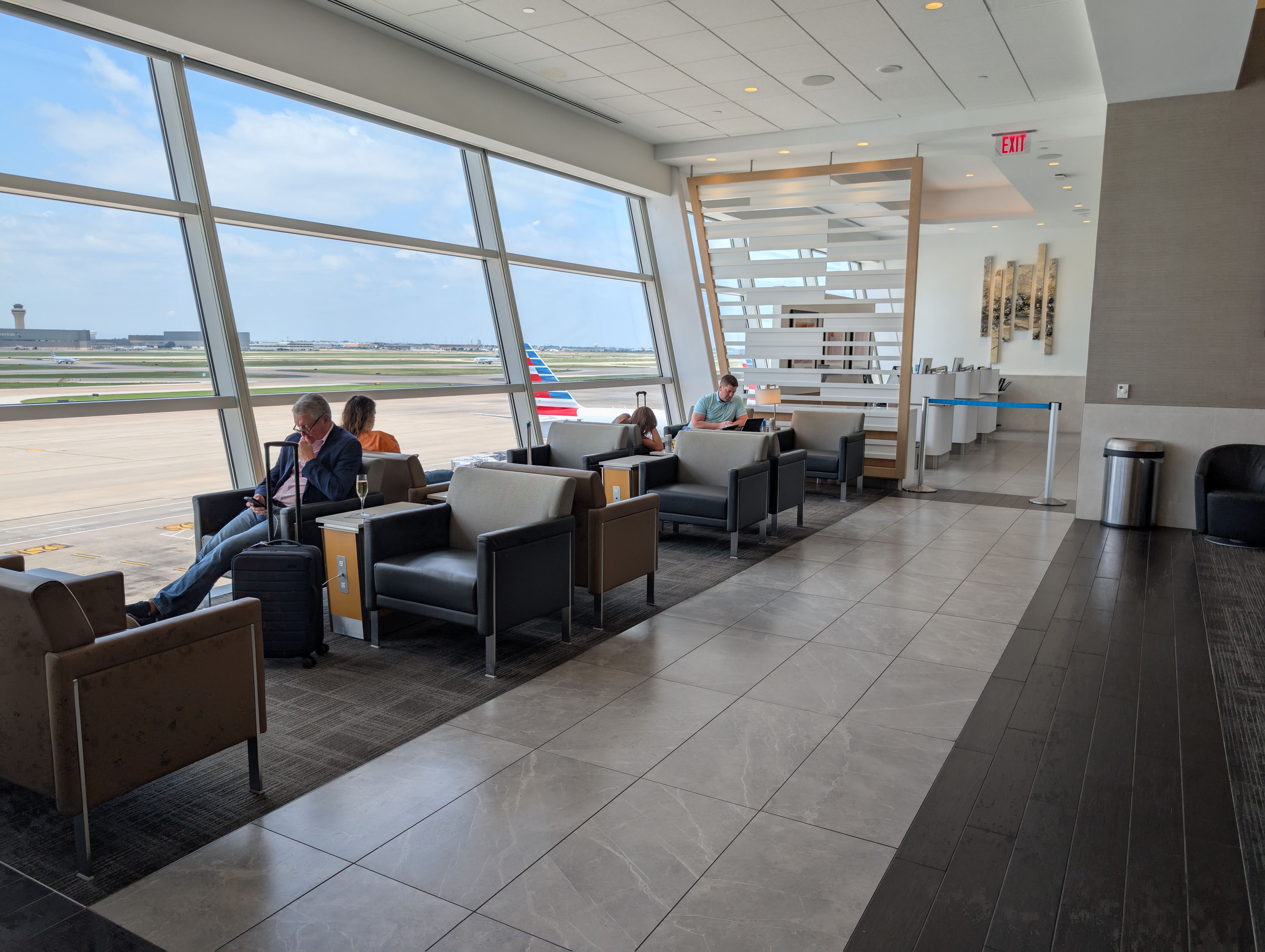 American Airlines Flagship Lounge DFW far window seating American Airlines Flagship Lounge DFW far window seating