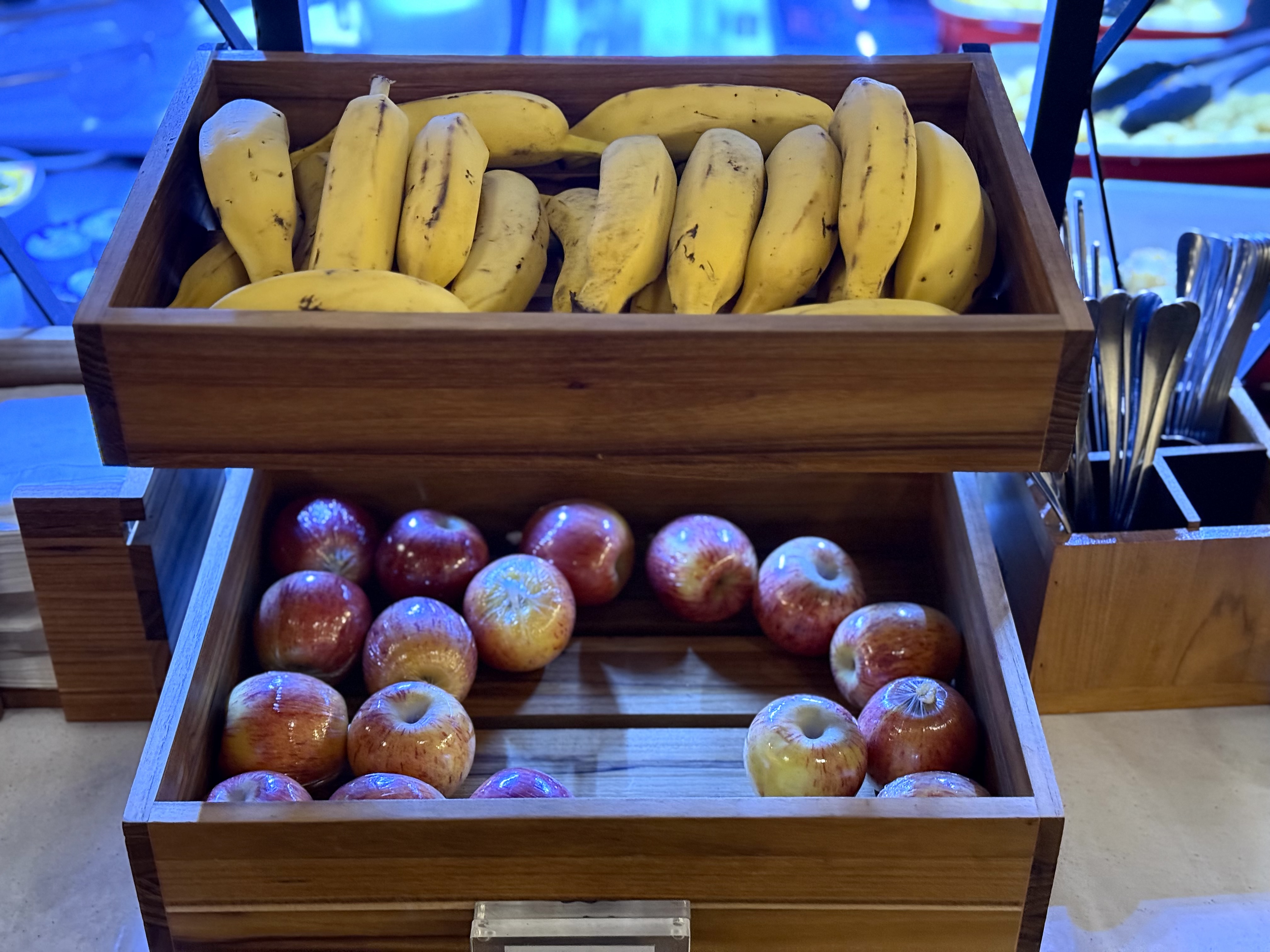 Amex Centurion Lounge Sao Paulo FnB fruit