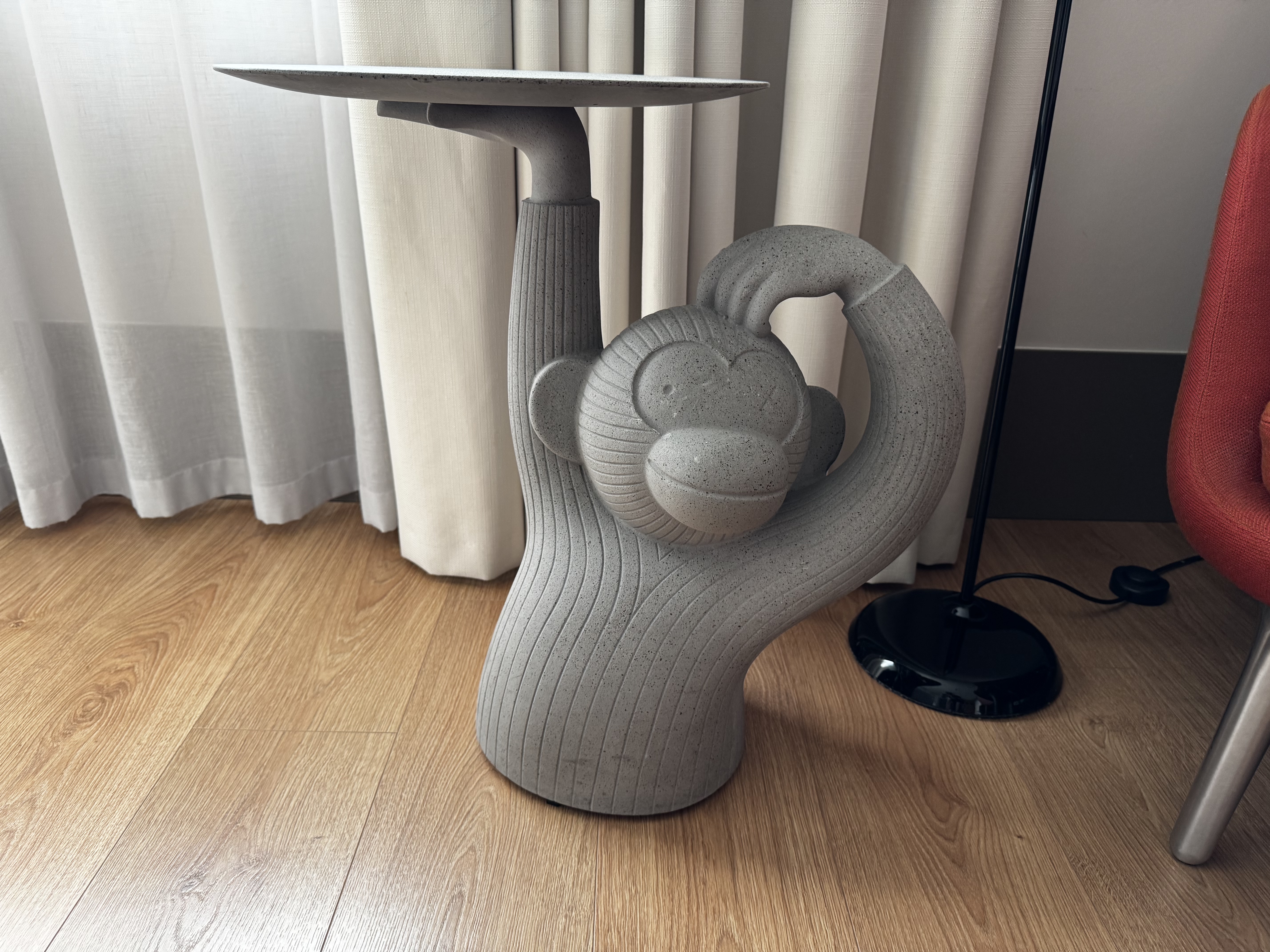 Barcelo Torre de Madrid bedroom monkey table