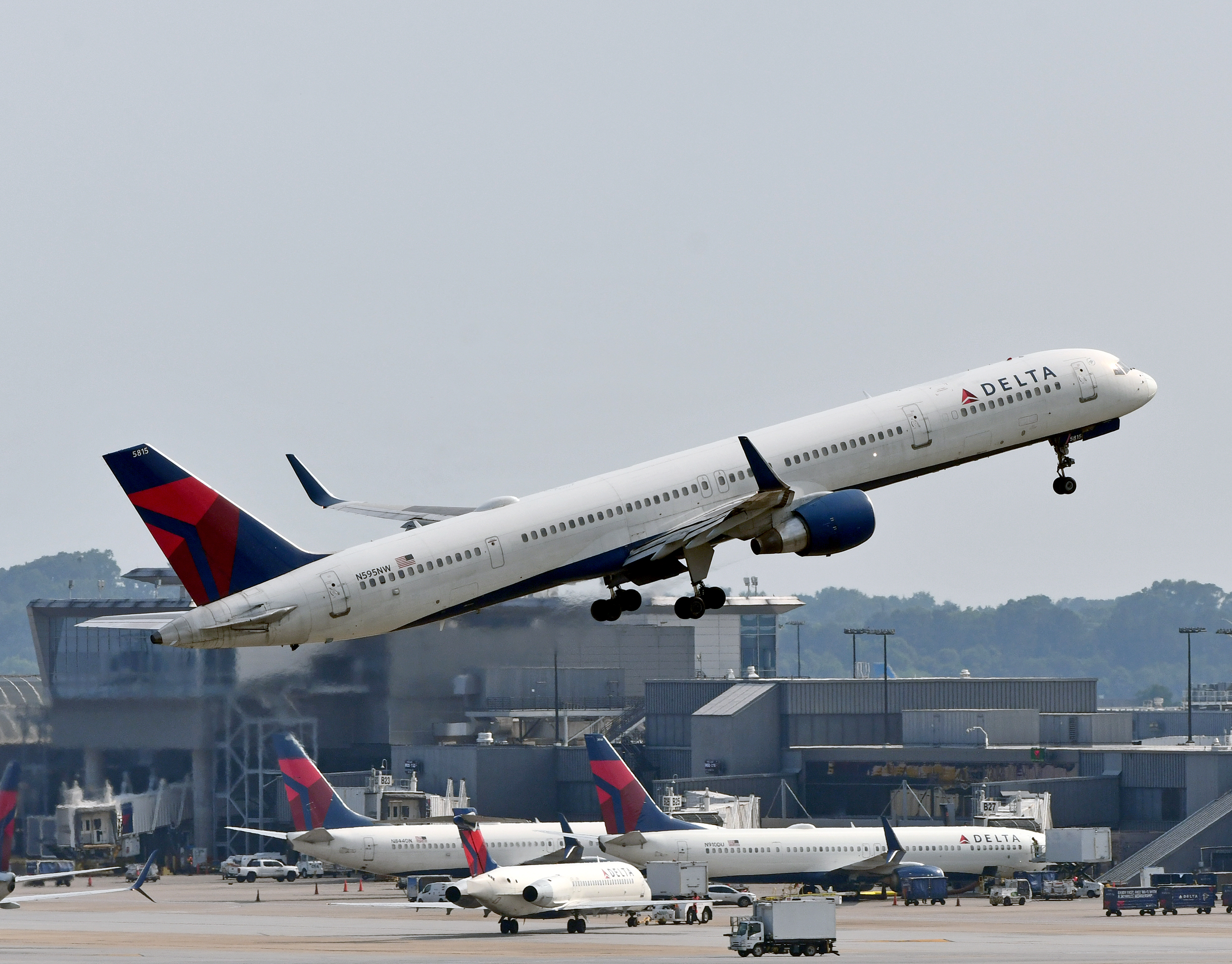 Delta SkyTeam Delta B757 300 Takeoff ATL