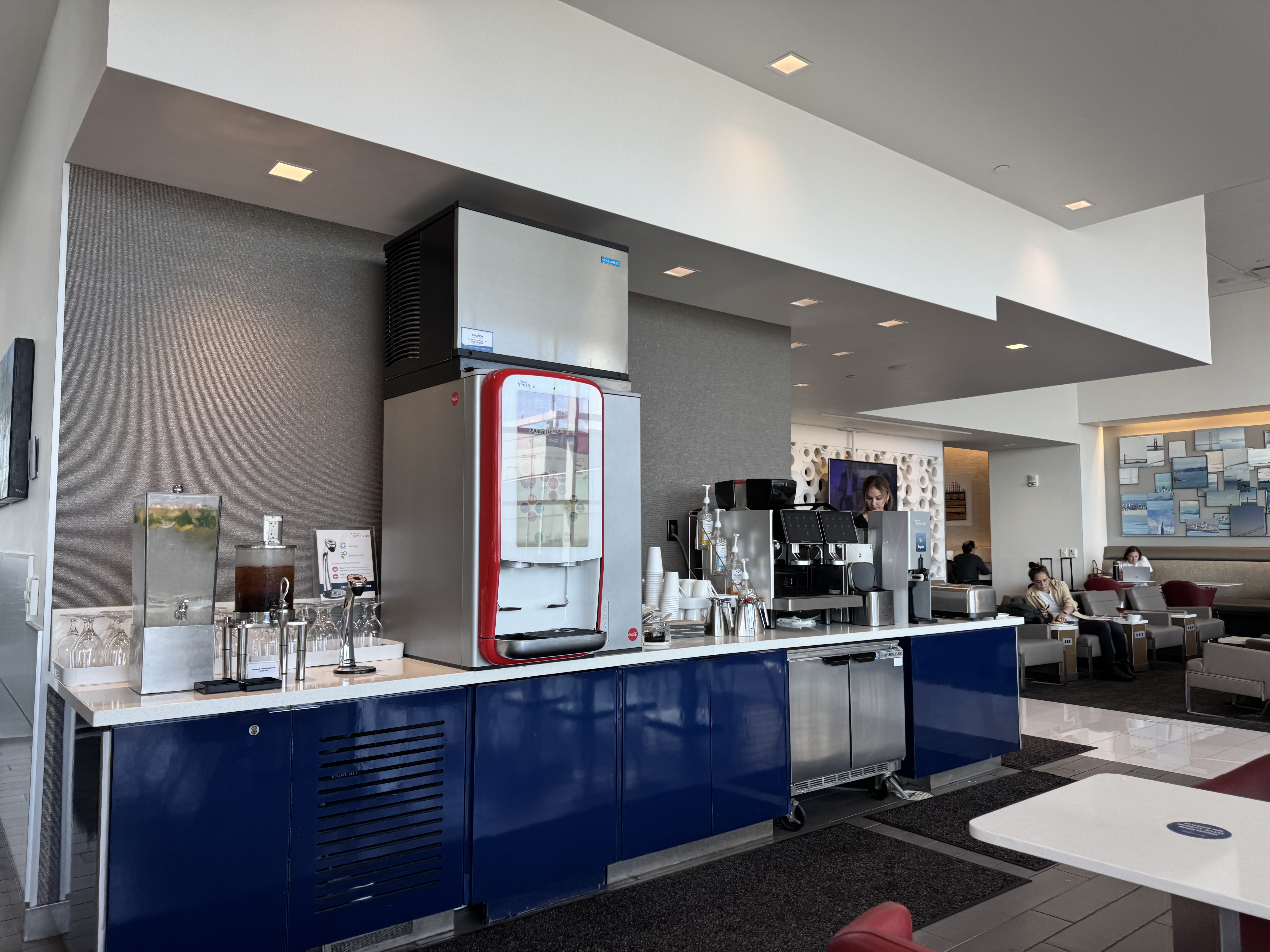 Delta Sky Club SFO Drinks Delta Sky Club SFO Drinks