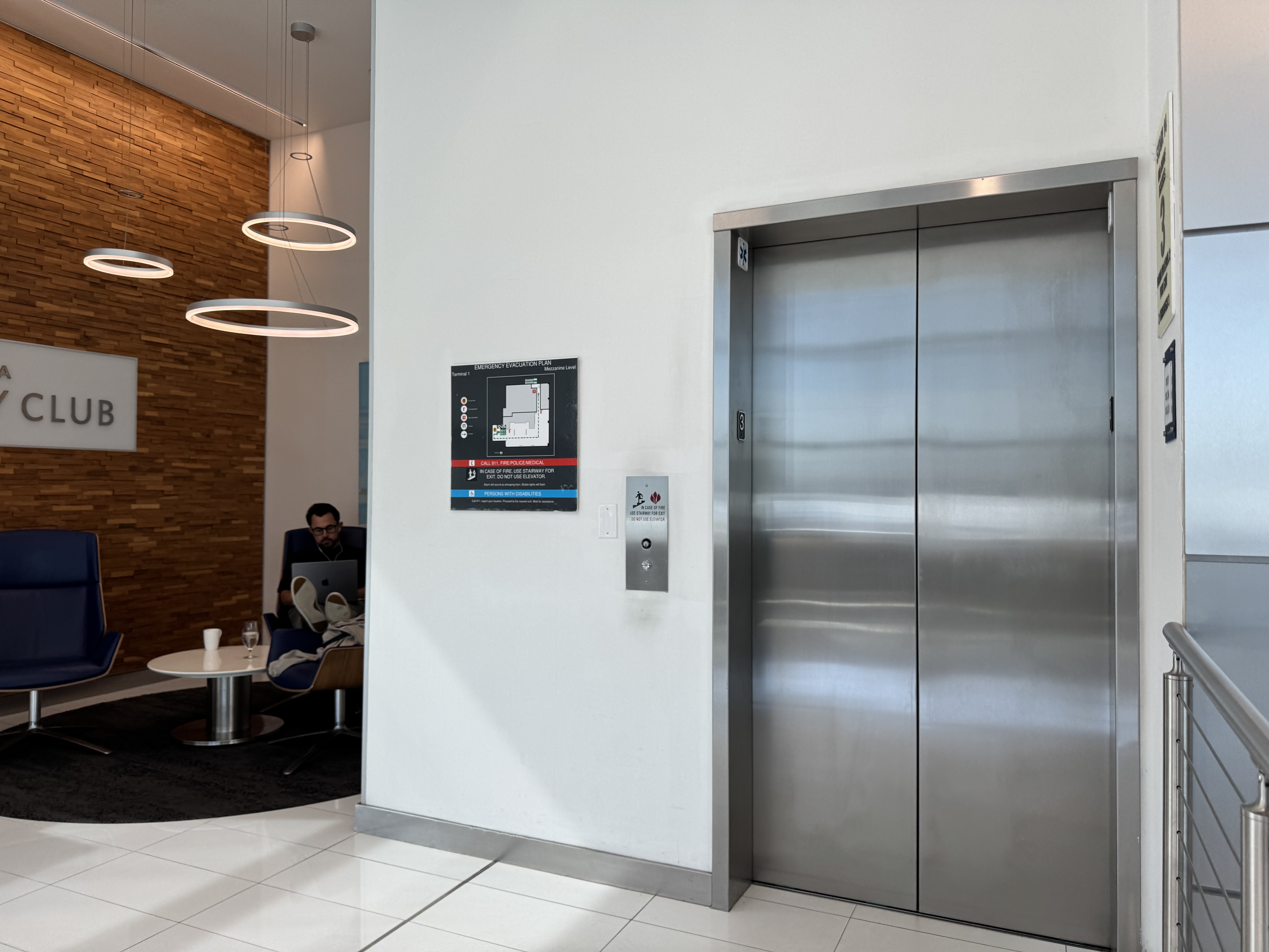 Delta Sky Club SFO Elevator Delta Sky Club SFO Elevator