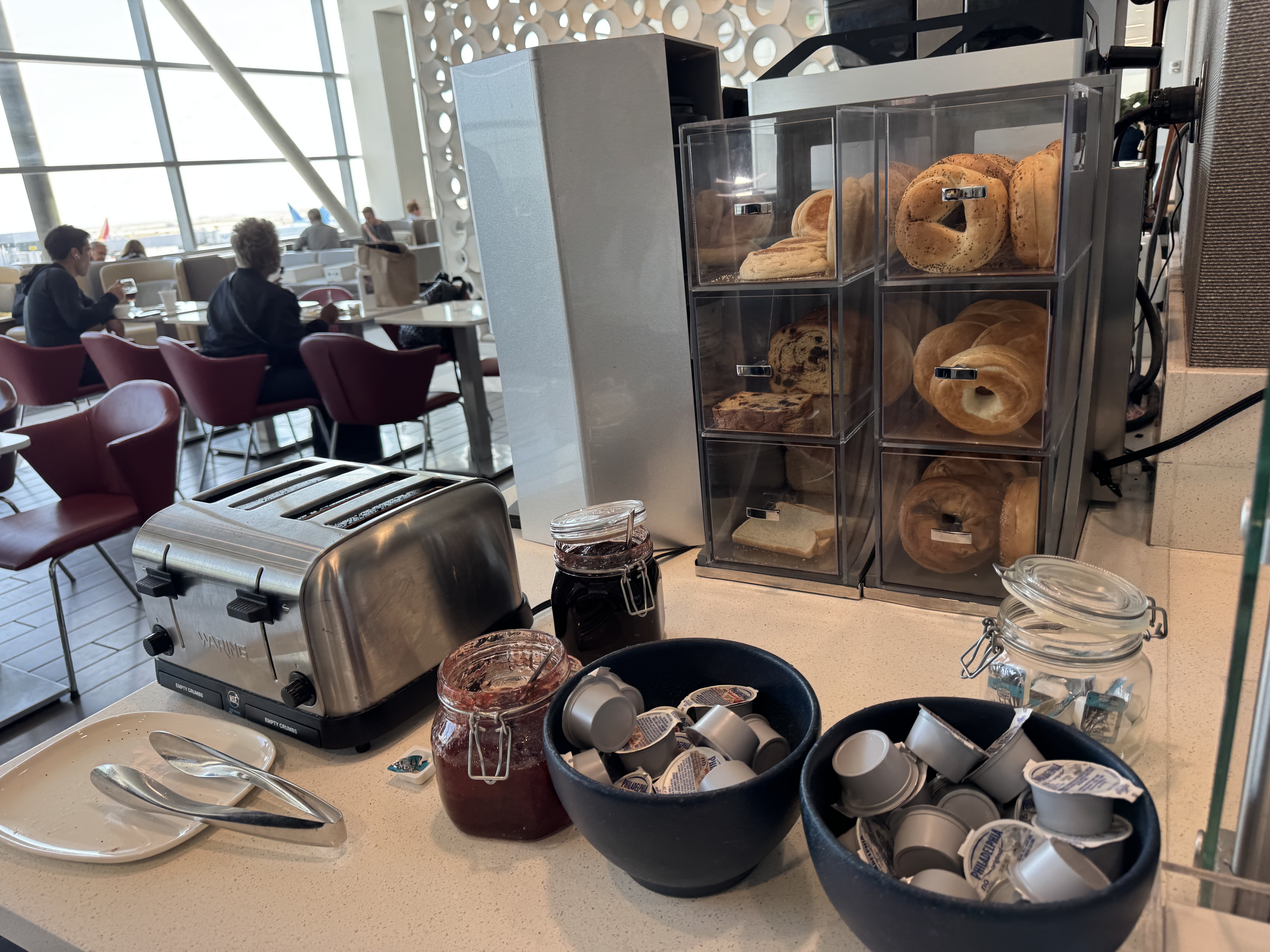 Delta Sky Club SFO Toaster Delta Sky Club SFO Toaster